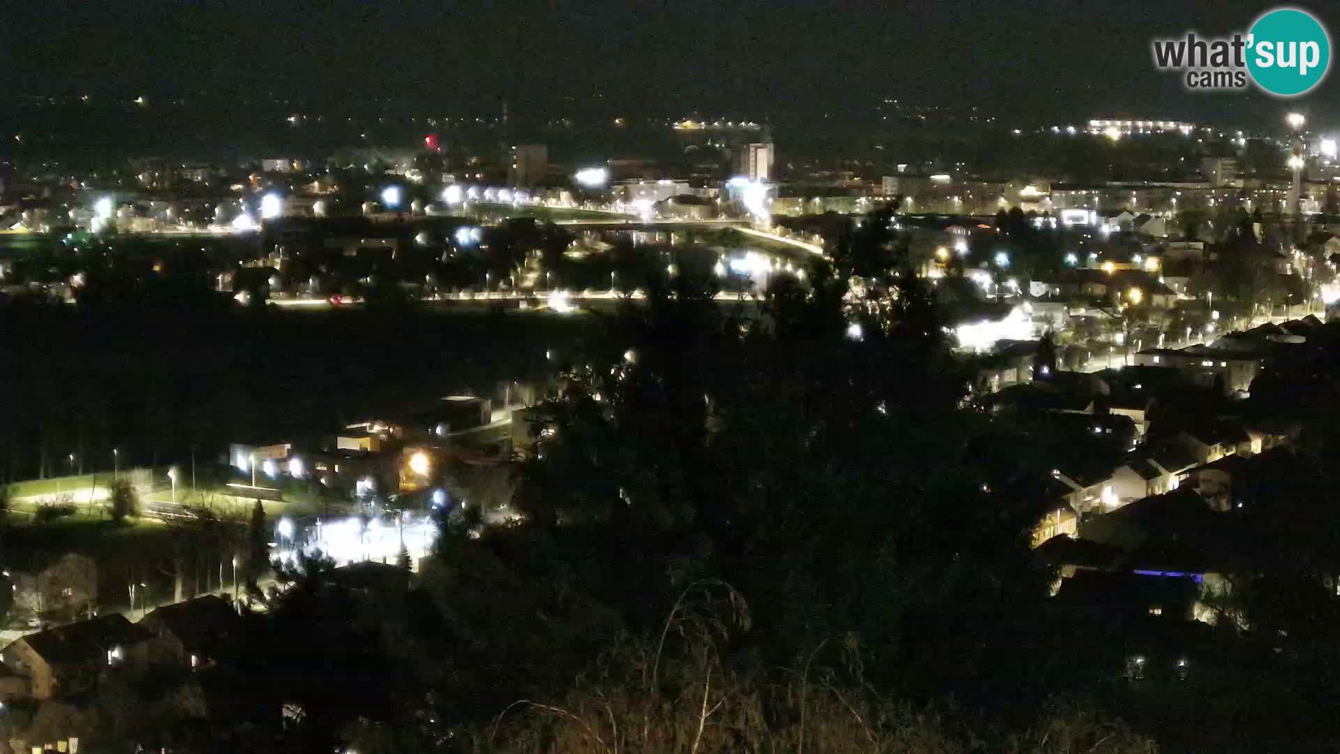 Spletna kamera Karlovac Dubovac grad – Pogled v živo na zgodovinsko znamenitost Karlovca