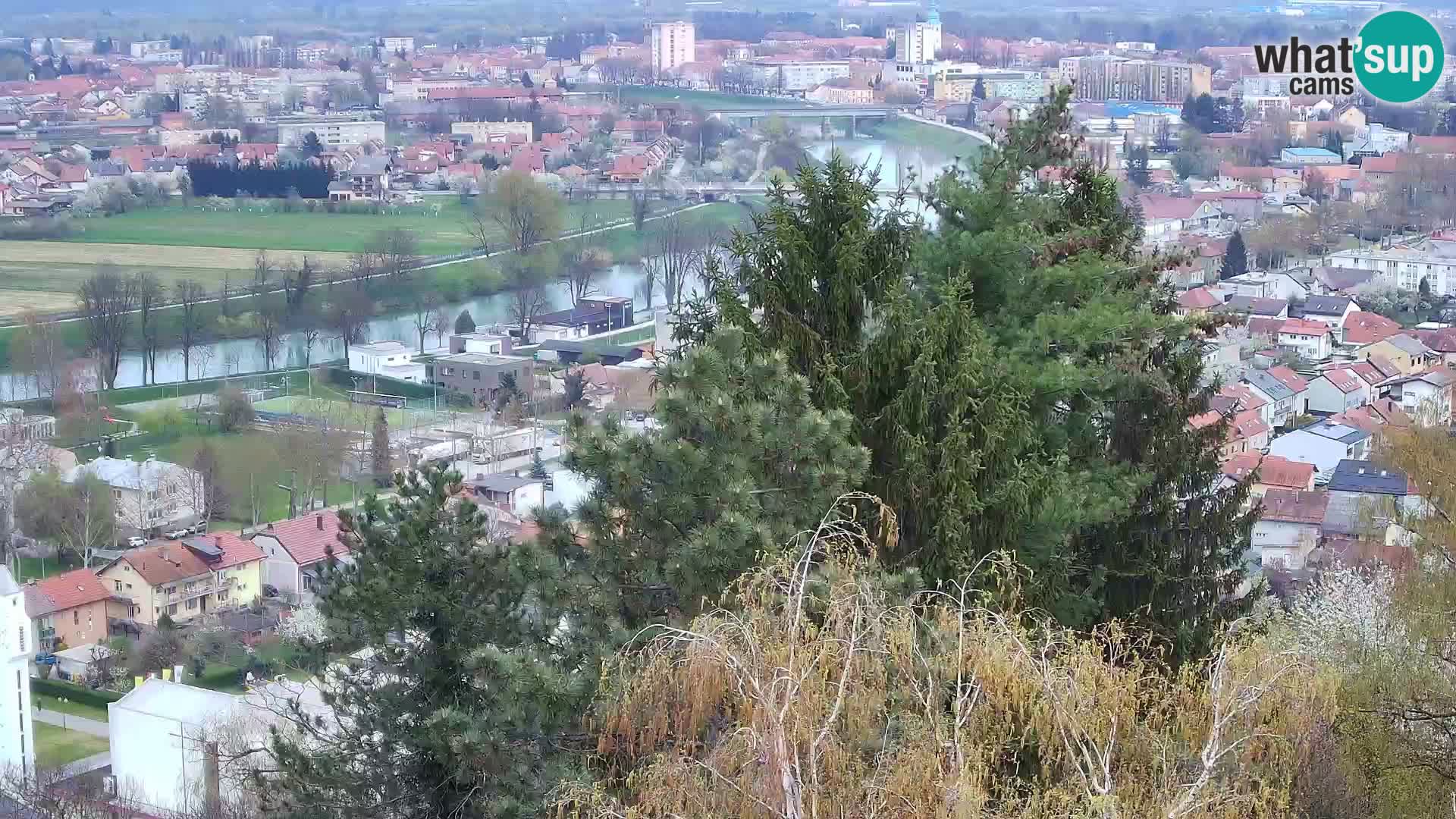 Spletna kamera Karlovac Dubovac grad – Pogled v živo na zgodovinsko znamenitost Karlovca