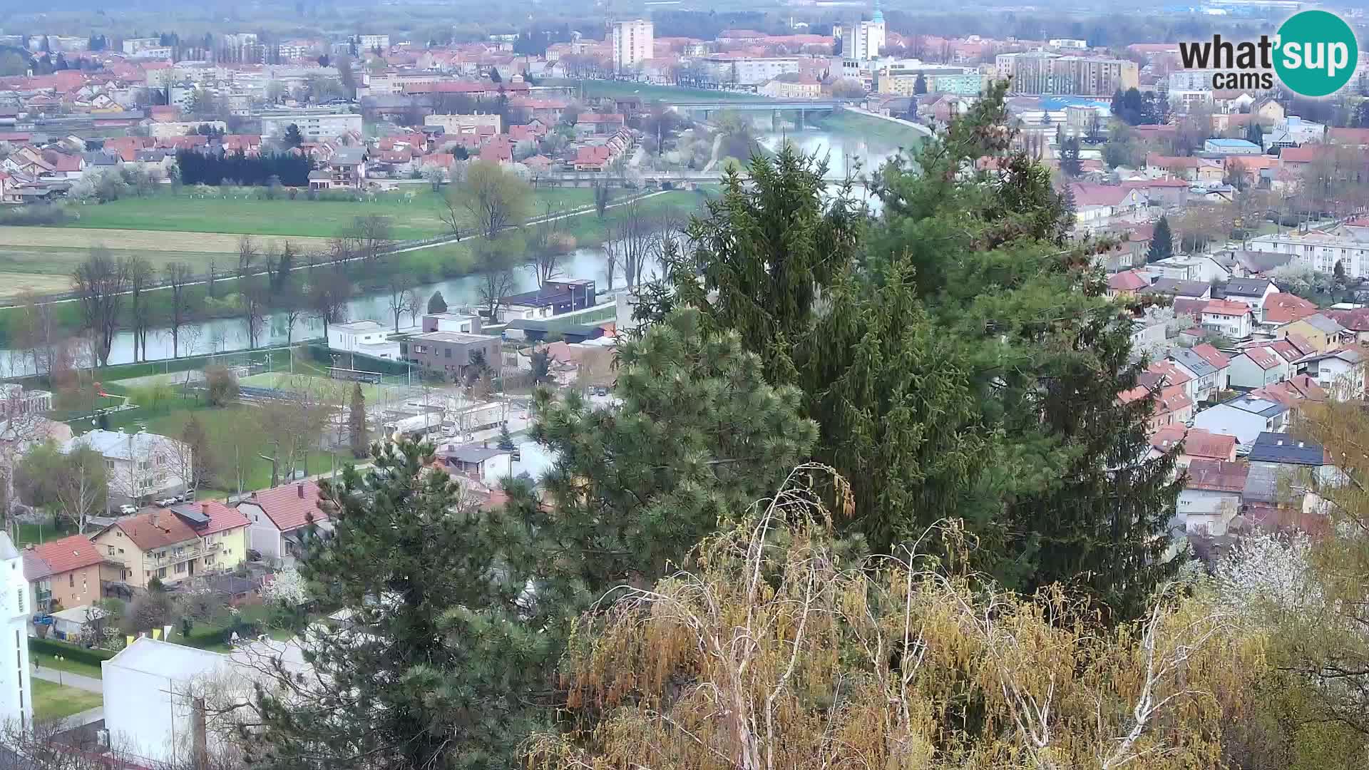Spletna kamera Karlovac Dubovac grad – Pogled v živo na zgodovinsko znamenitost Karlovca
