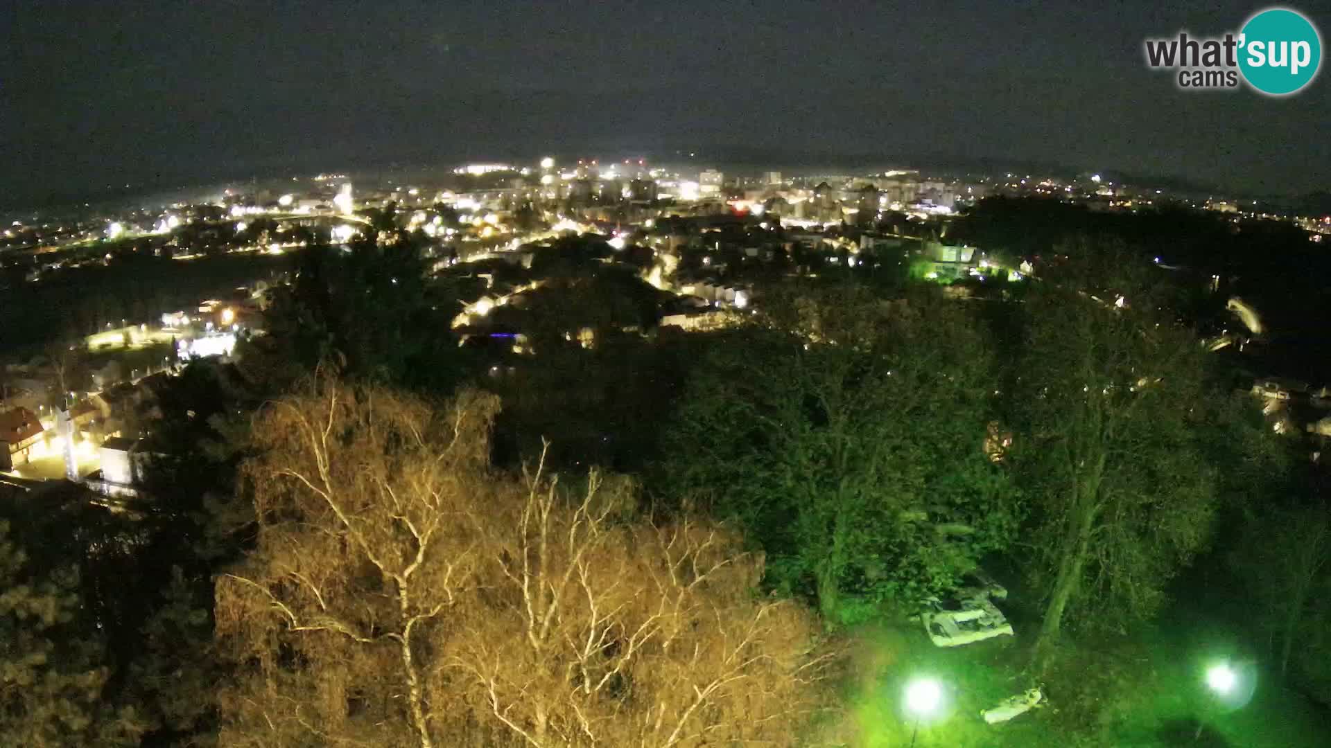 Spletna kamera Karlovac Dubovac grad – Pogled v živo na zgodovinsko znamenitost Karlovca