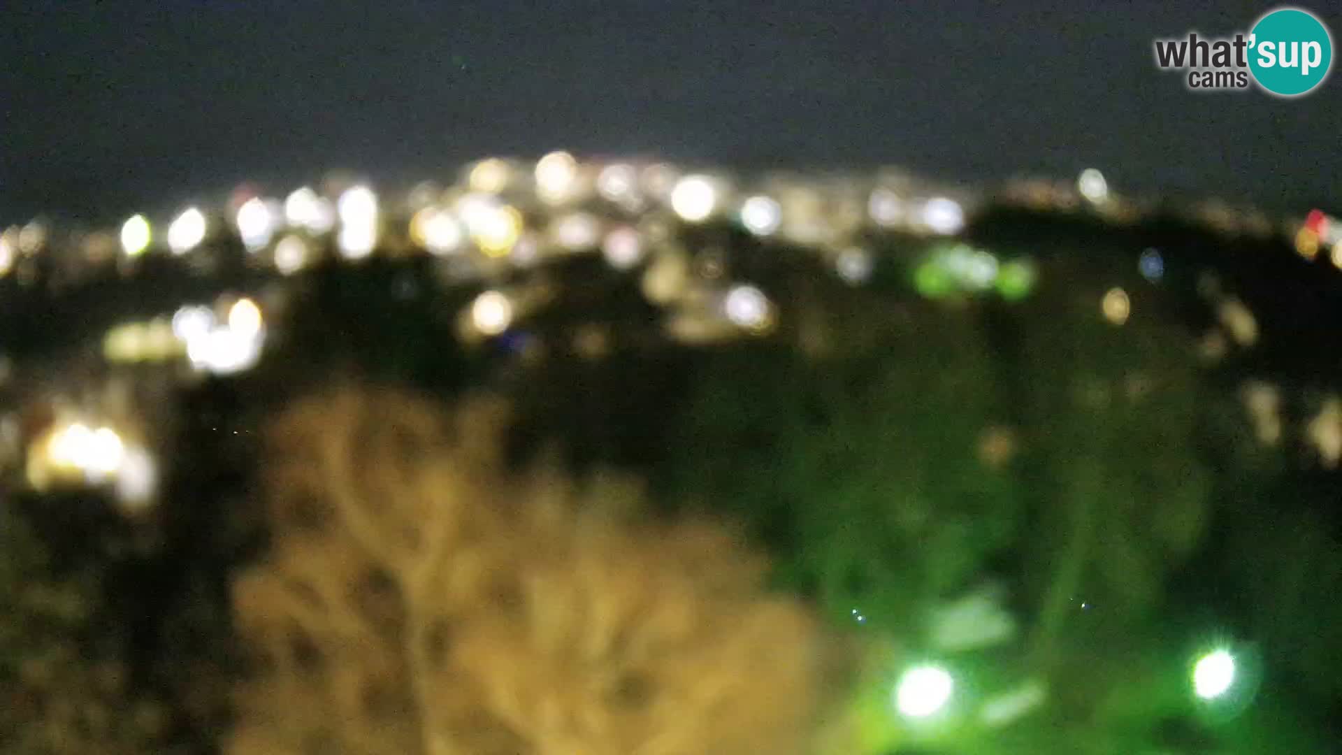 Spletna kamera Karlovac Dubovac grad – Pogled v živo na zgodovinsko znamenitost Karlovca