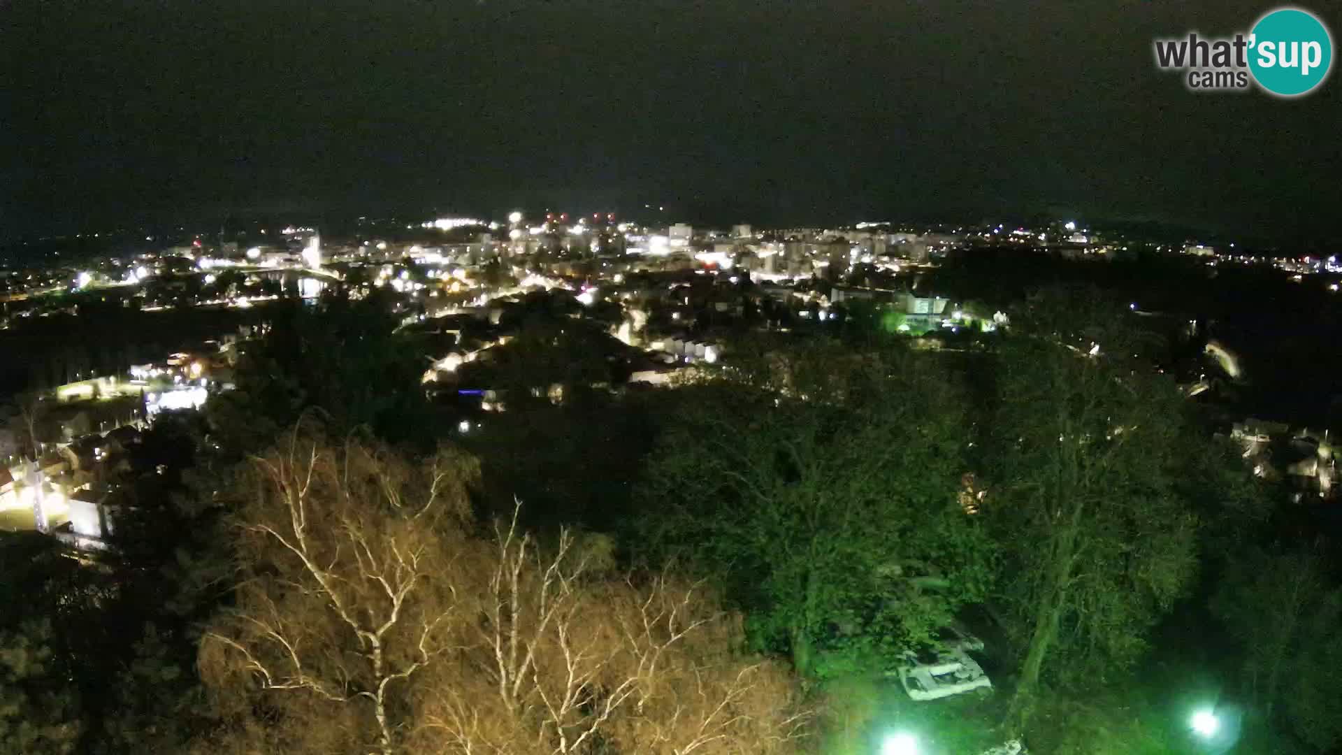 Spletna kamera Karlovac Dubovac grad – Pogled v živo na zgodovinsko znamenitost Karlovca