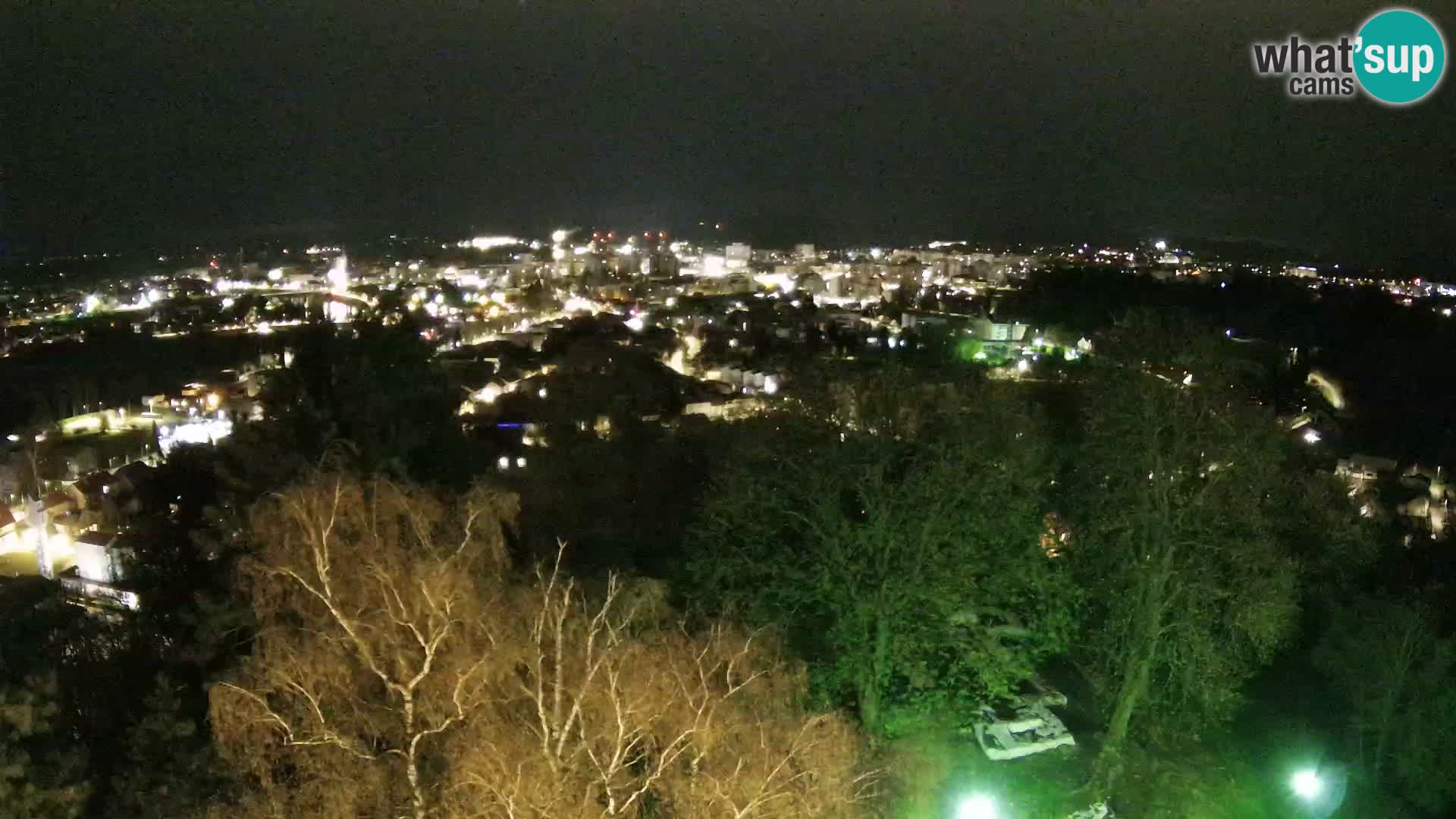 Spletna kamera Karlovac Dubovac grad – Pogled v živo na zgodovinsko znamenitost Karlovca