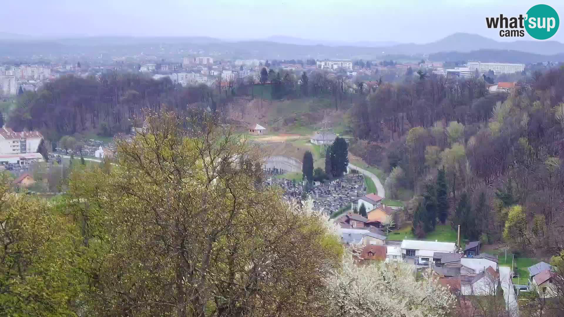 Spletna kamera Karlovac Dubovac grad – Pogled v živo na zgodovinsko znamenitost Karlovca