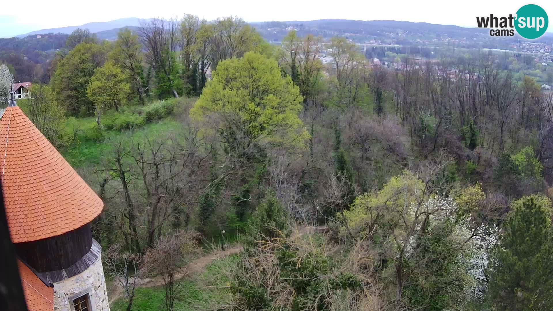 Spletna kamera Karlovac Dubovac grad – Pogled v živo na zgodovinsko znamenitost Karlovca