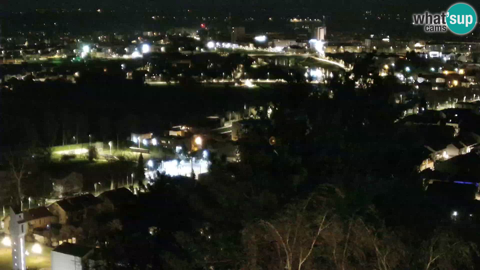 Spletna kamera Karlovac Dubovac grad – Pogled v živo na zgodovinsko znamenitost Karlovca