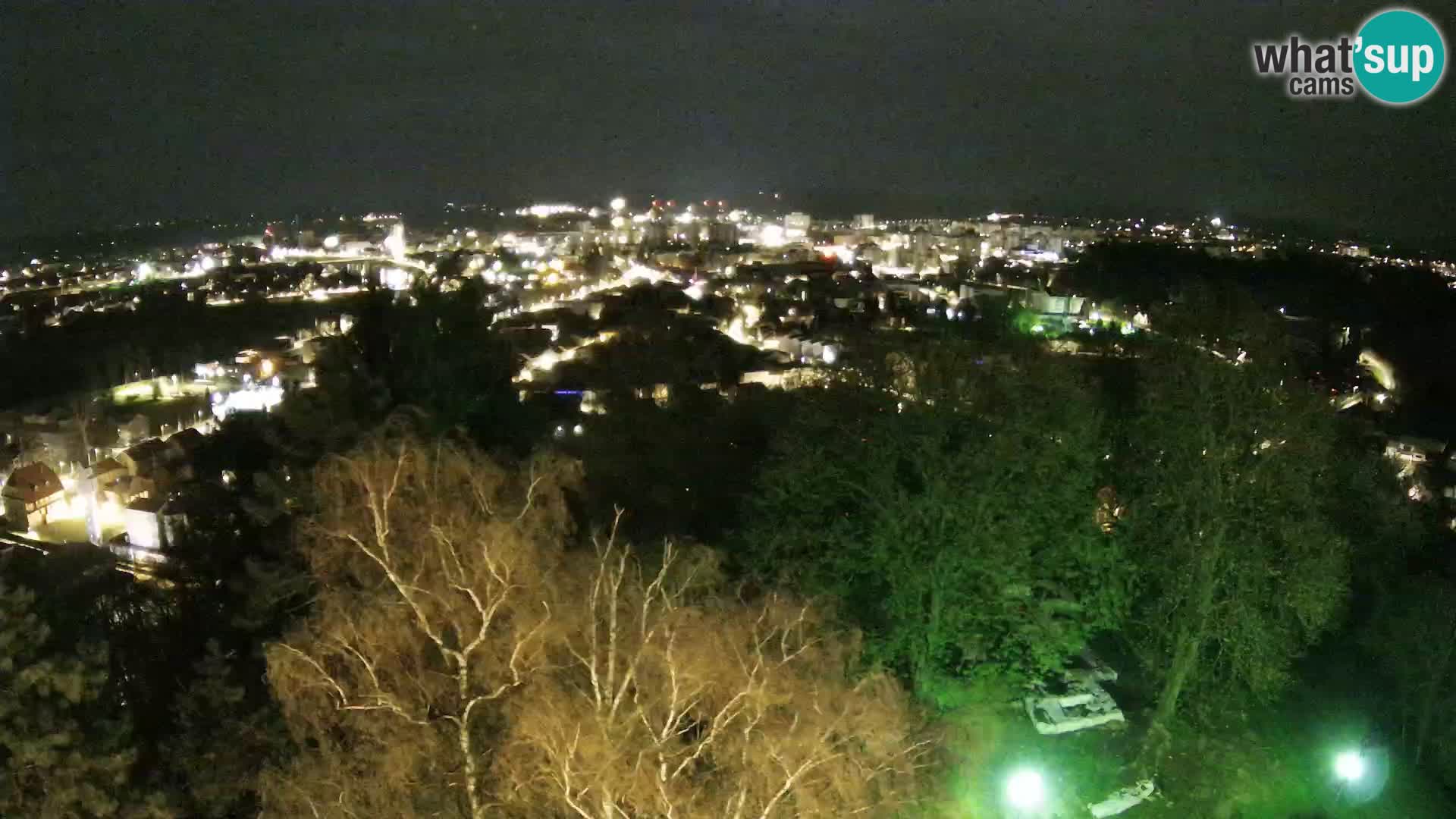 Spletna kamera Karlovac Dubovac grad – Pogled v živo na zgodovinsko znamenitost Karlovca