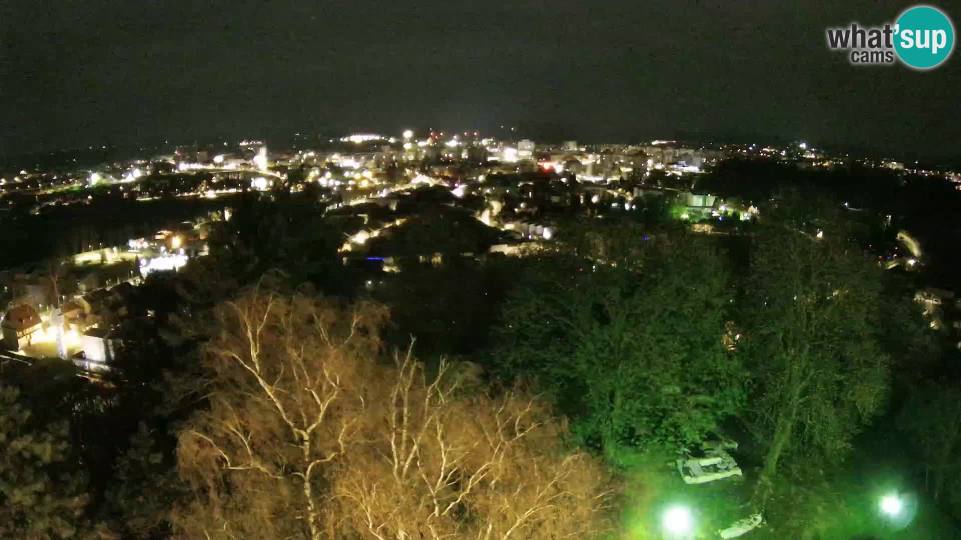 Spletna kamera Karlovac Dubovac grad – Pogled v živo na zgodovinsko znamenitost Karlovca