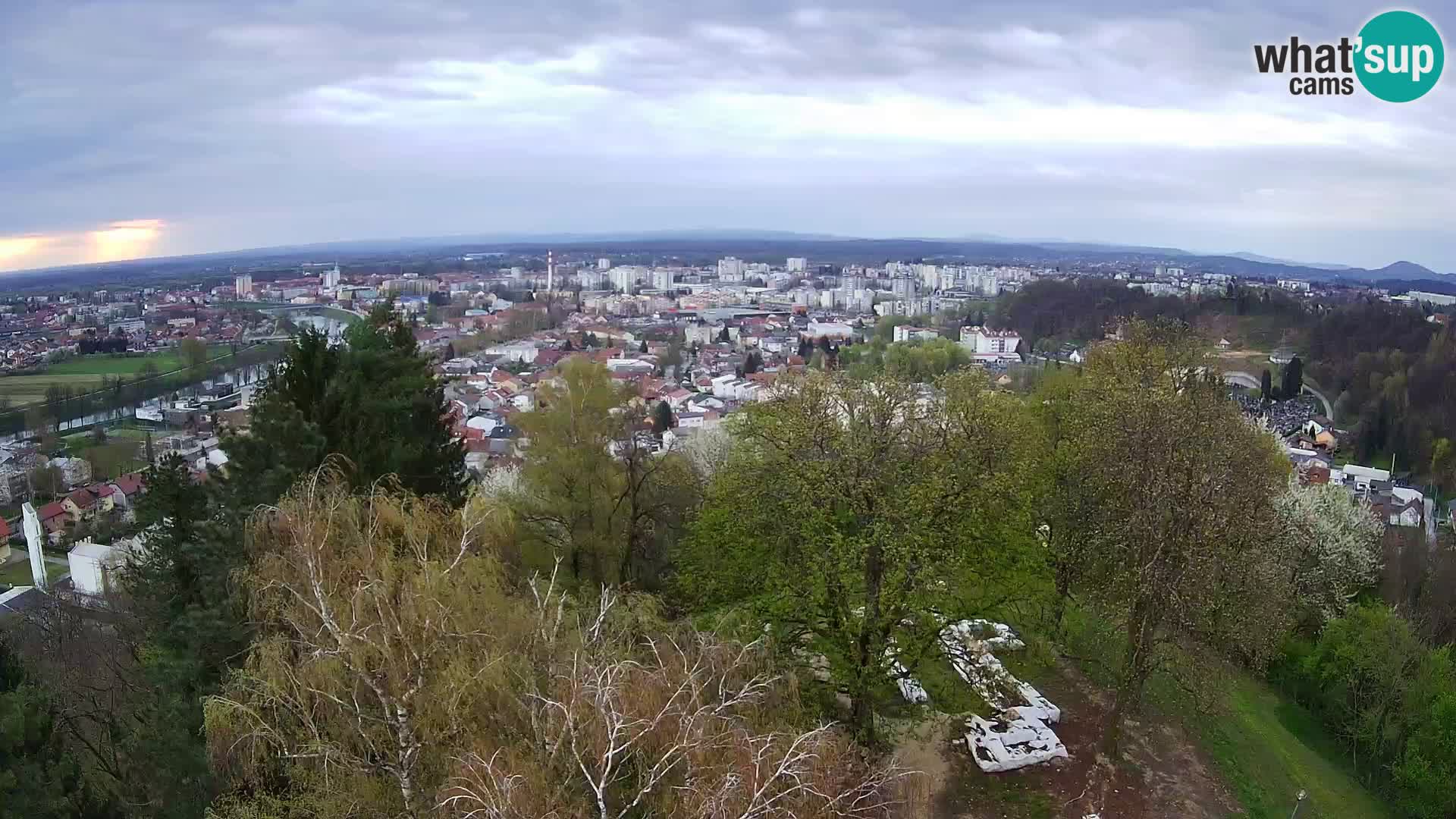 Webcam Karlovac Dubovac Castle – Live View of Karlovac’s Historic Landmark