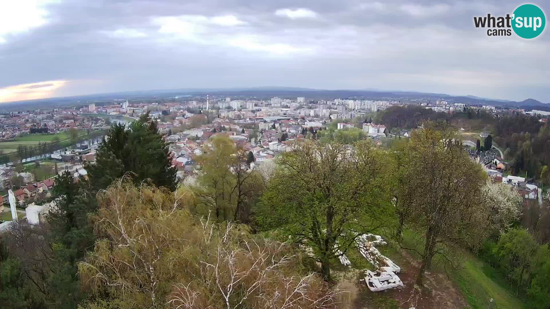 Webcam Karlovac Dubovac Castle – Live View of Karlovac’s Historic Landmark