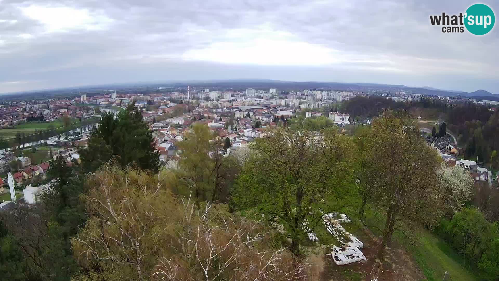 Web kamera Karlovac – Dvorac Dubovac uživo