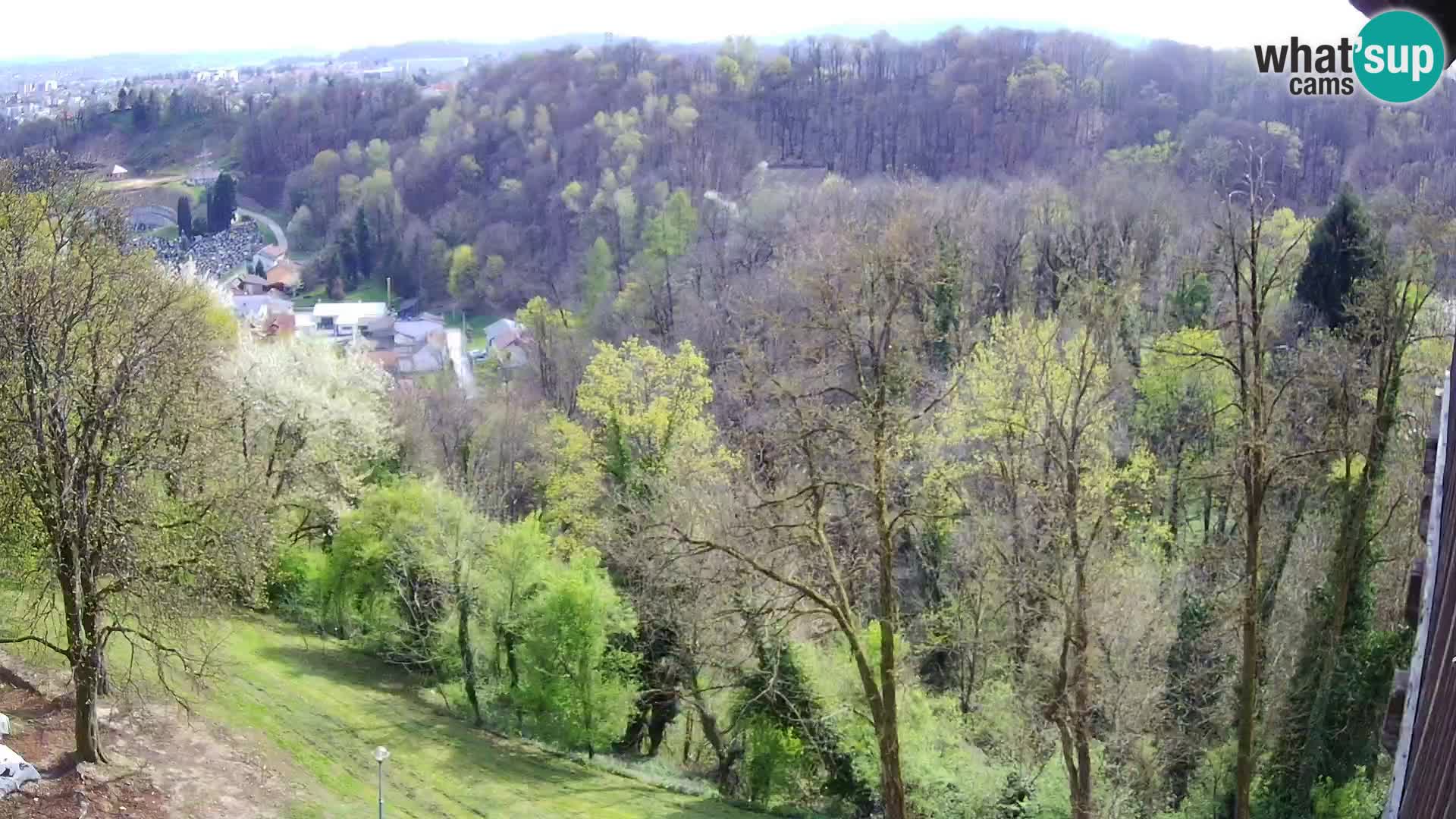 Spletna kamera Karlovac Dubovac grad – Pogled v živo na zgodovinsko znamenitost Karlovca