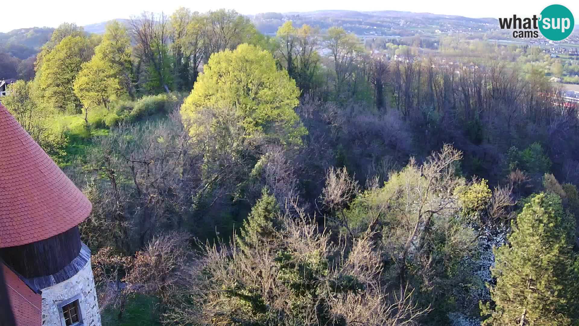 Spletna kamera Karlovac Dubovac grad – Pogled v živo na zgodovinsko znamenitost Karlovca