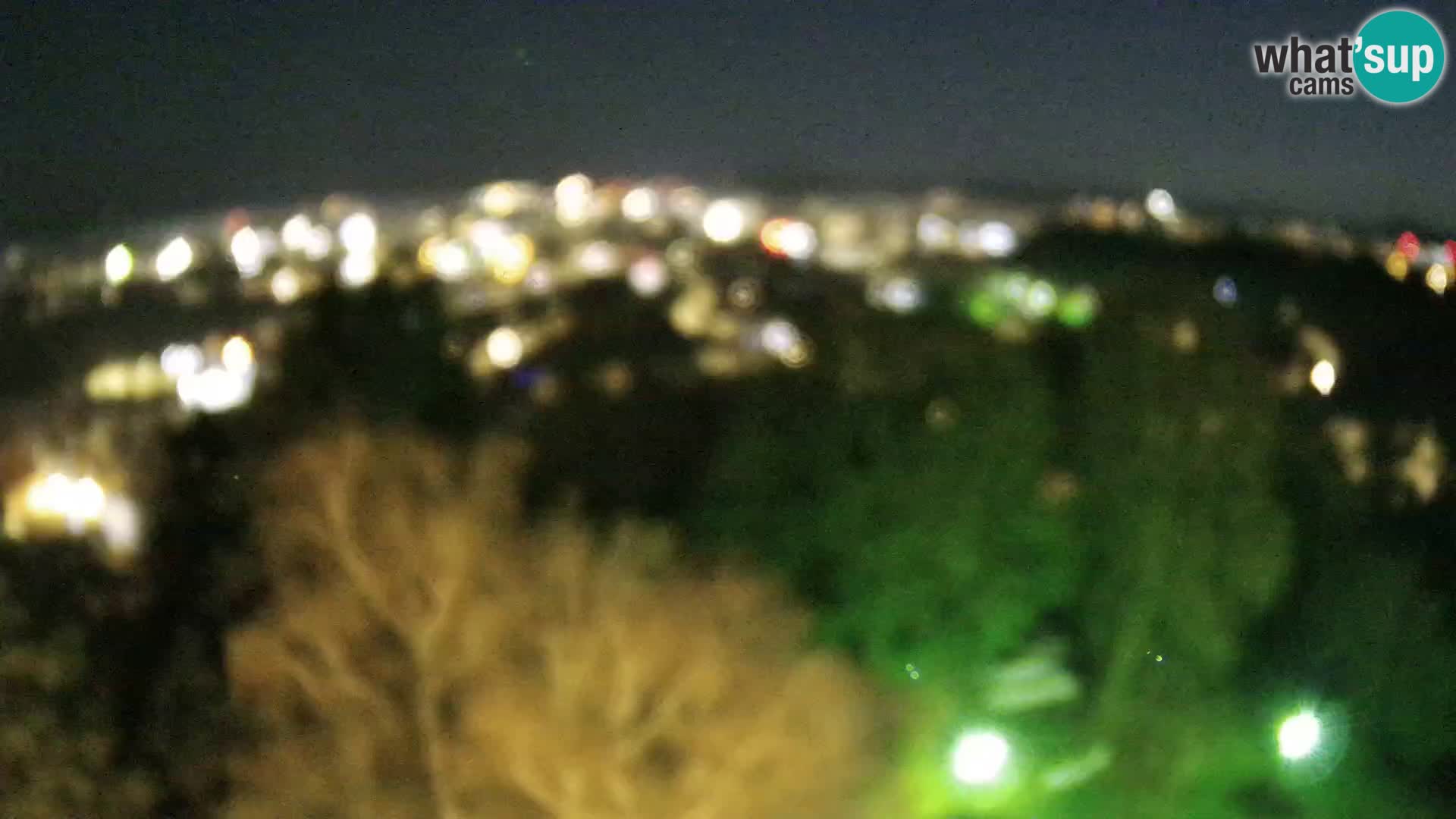 Spletna kamera Karlovac Dubovac grad – Pogled v živo na zgodovinsko znamenitost Karlovca