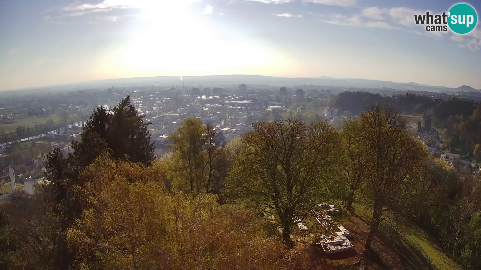 Web kamera Karlovac – Dvorac Dubovac uživo