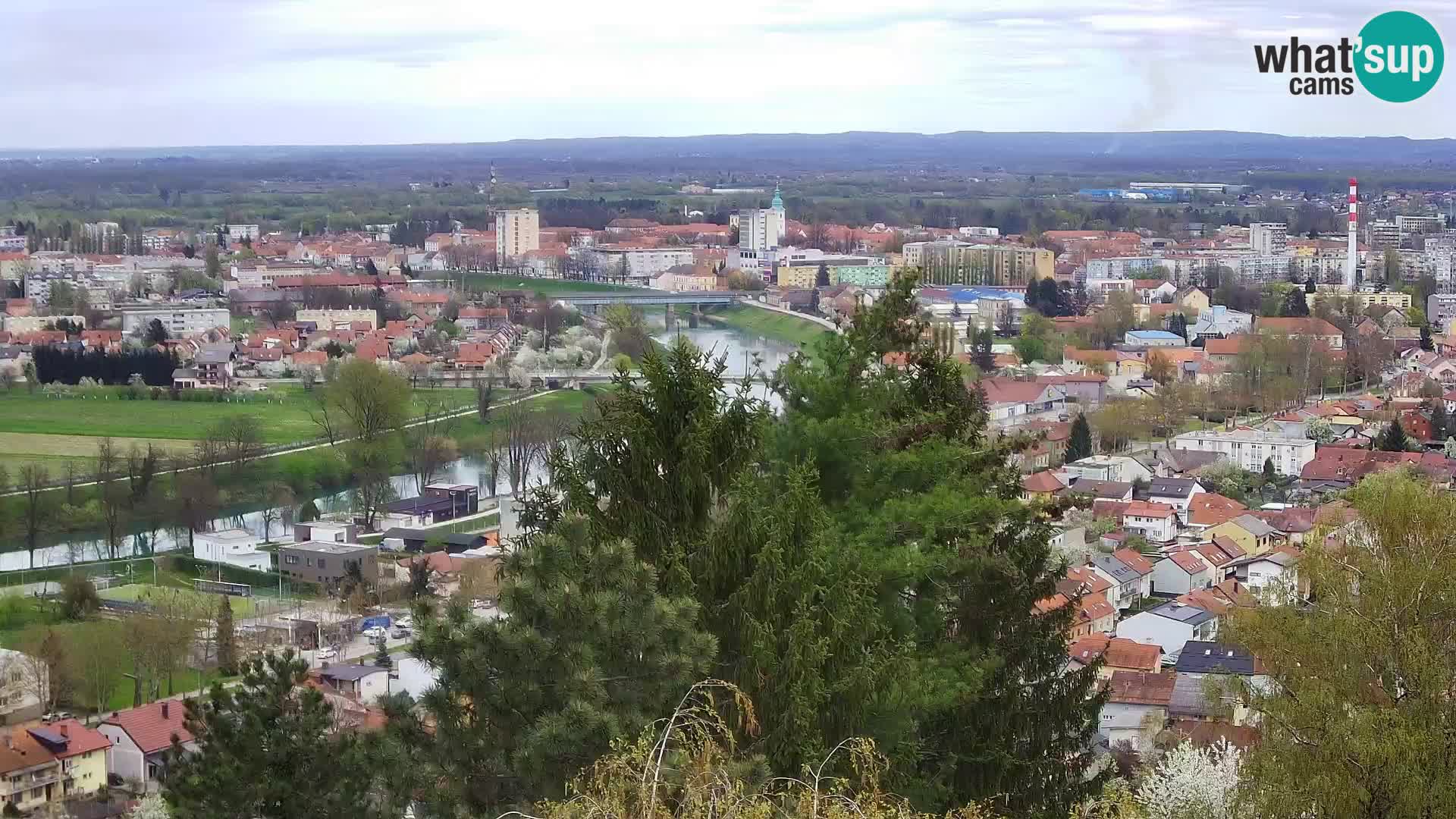 Spletna kamera Karlovac Dubovac grad – Pogled v živo na zgodovinsko znamenitost Karlovca