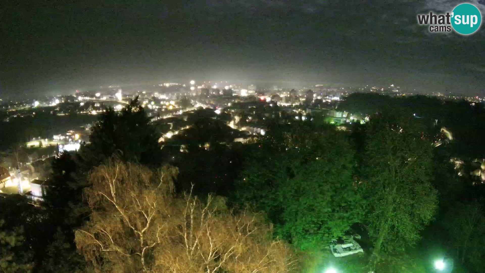 Spletna kamera Karlovac Dubovac grad – Pogled v živo na zgodovinsko znamenitost Karlovca