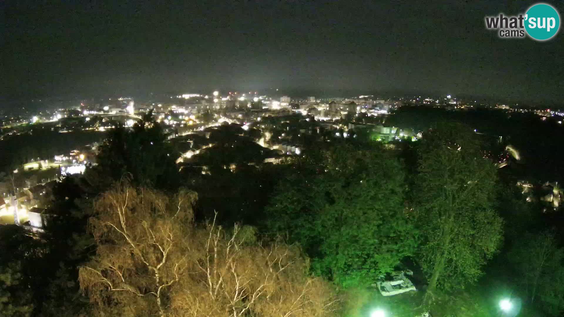 Spletna kamera Karlovac Dubovac grad – Pogled v živo na zgodovinsko znamenitost Karlovca