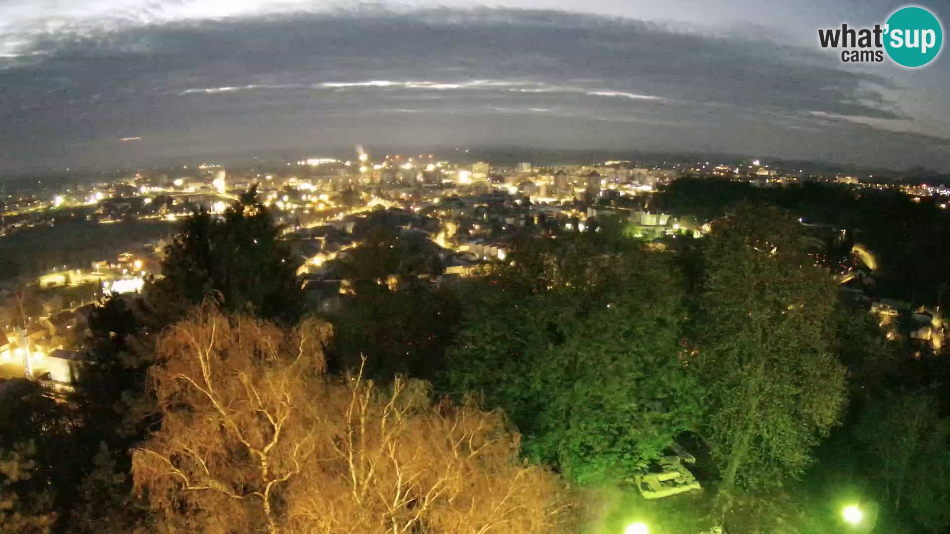 Web kamera Karlovac – Dvorac Dubovac uživo