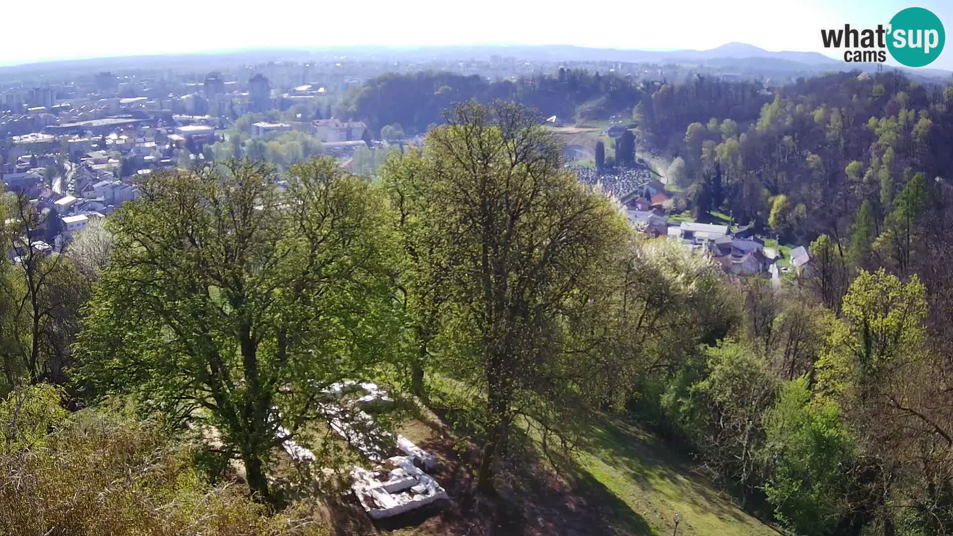 Spletna kamera Karlovac Dubovac grad – Pogled v živo na zgodovinsko znamenitost Karlovca