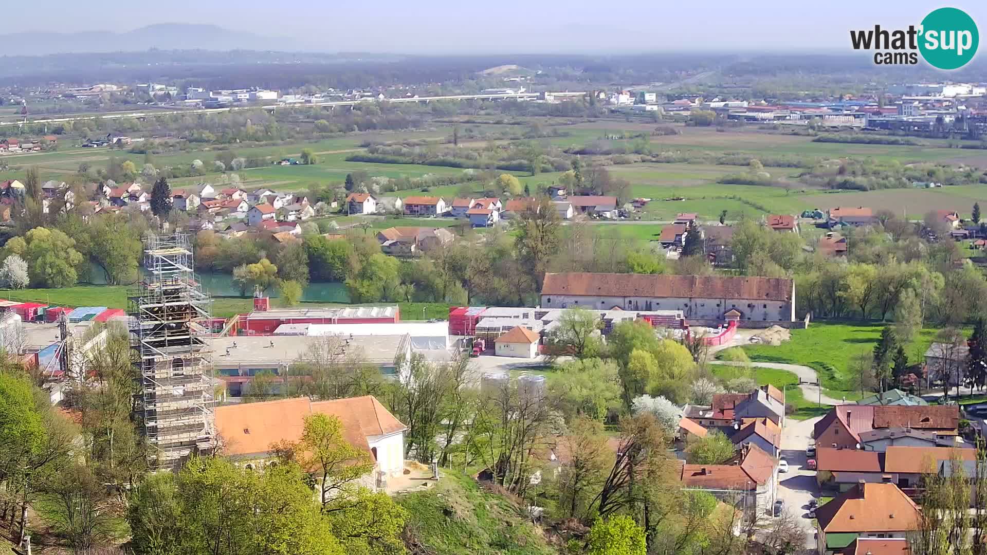 Spletna kamera Karlovac Dubovac grad – Pogled v živo na zgodovinsko znamenitost Karlovca
