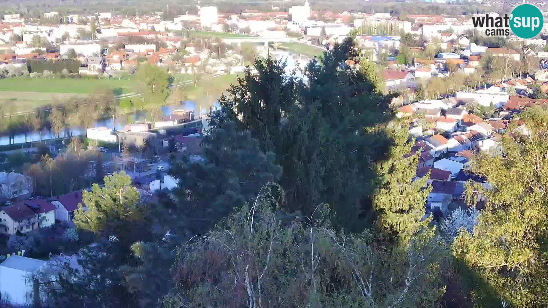 Spletna kamera Karlovac Dubovac grad – Pogled v živo na zgodovinsko znamenitost Karlovca