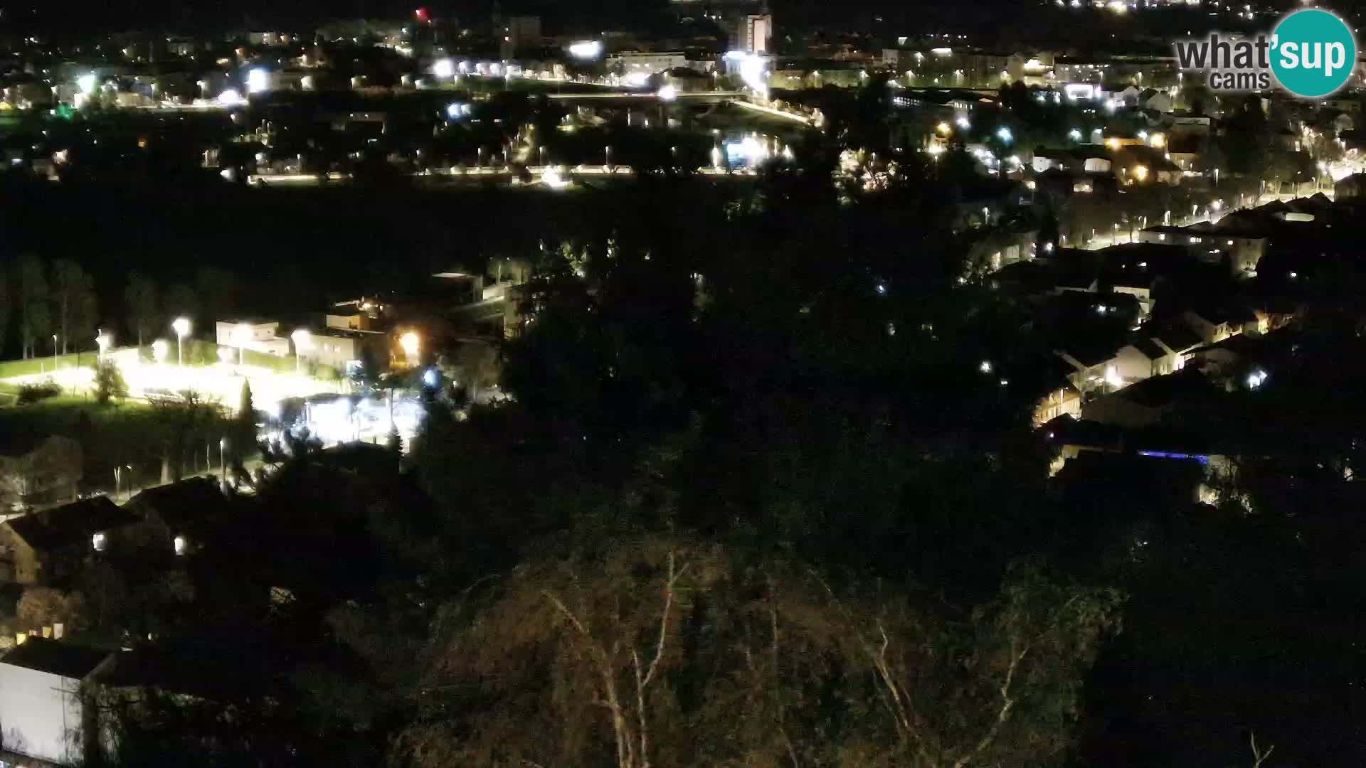 Spletna kamera Karlovac Dubovac grad – Pogled v živo na zgodovinsko znamenitost Karlovca