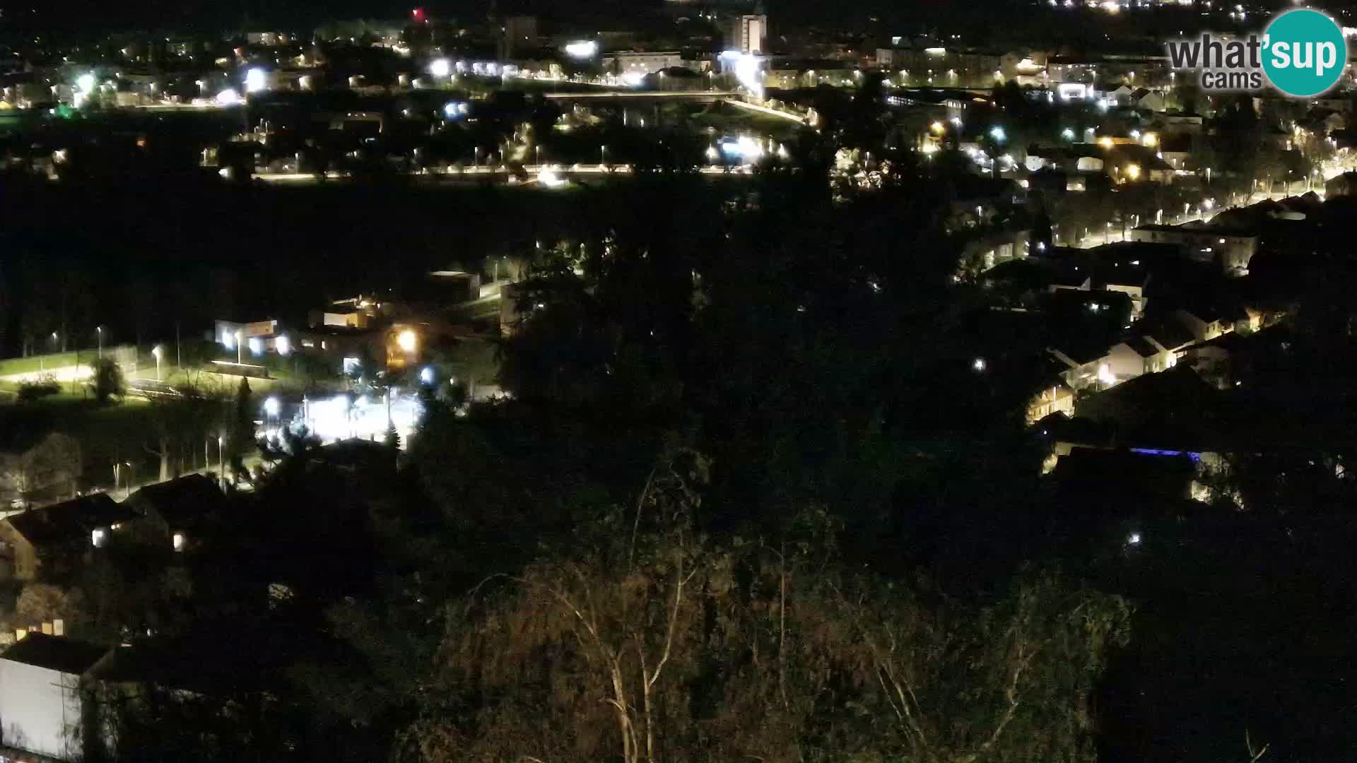 Spletna kamera Karlovac Dubovac grad – Pogled v živo na zgodovinsko znamenitost Karlovca