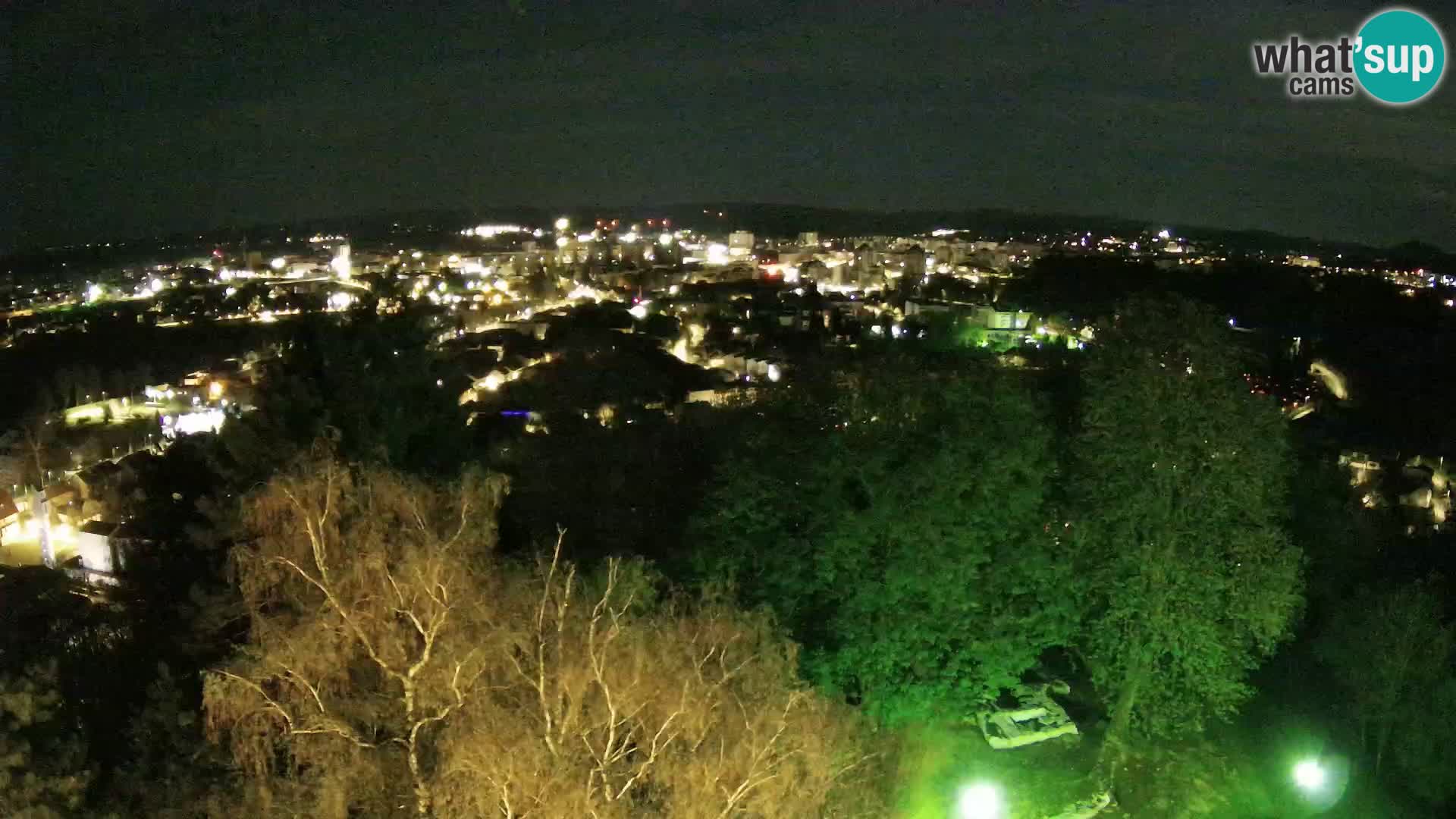 Spletna kamera Karlovac Dubovac grad – Pogled v živo na zgodovinsko znamenitost Karlovca