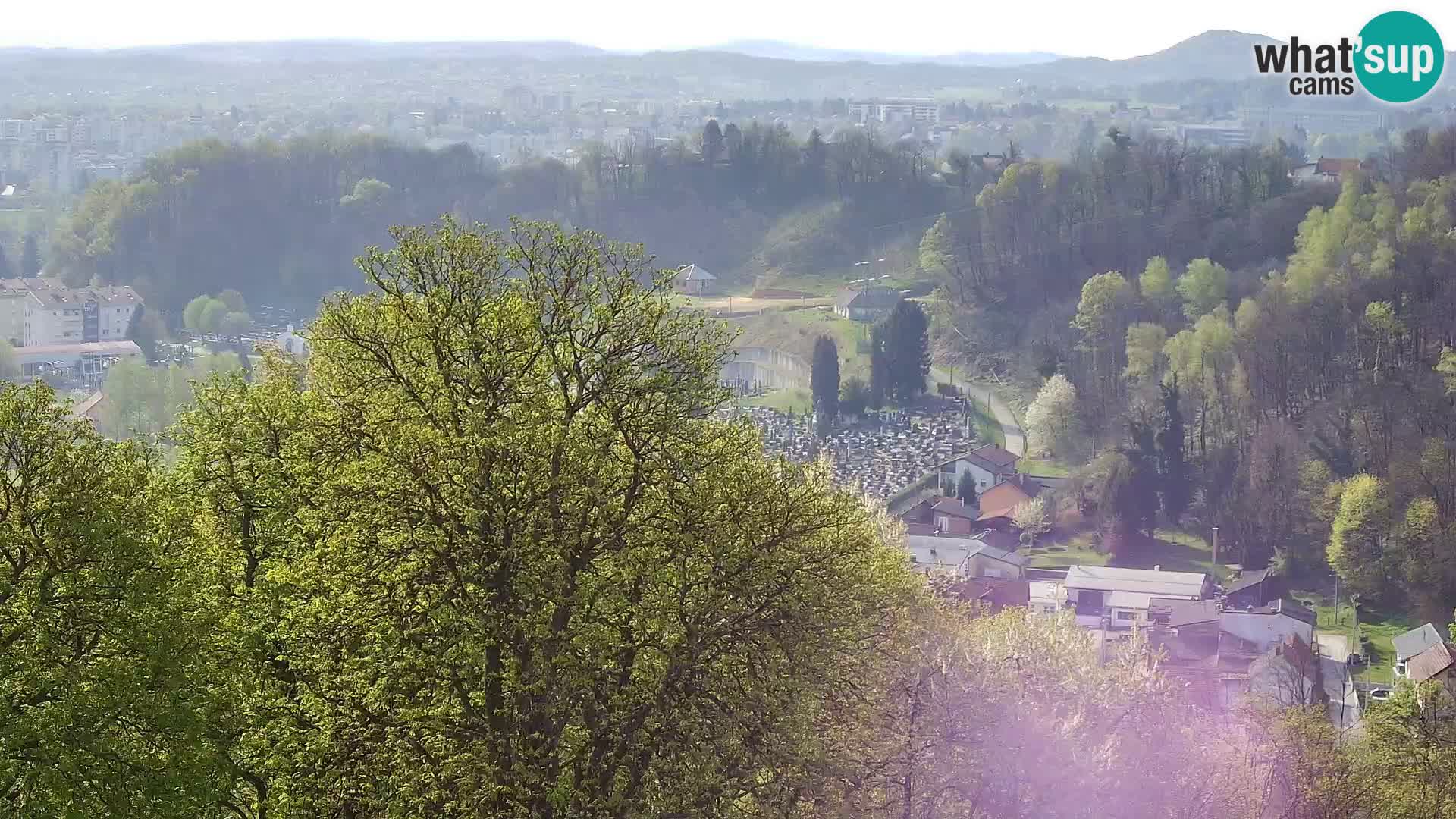 Spletna kamera Karlovac Dubovac grad – Pogled v živo na zgodovinsko znamenitost Karlovca