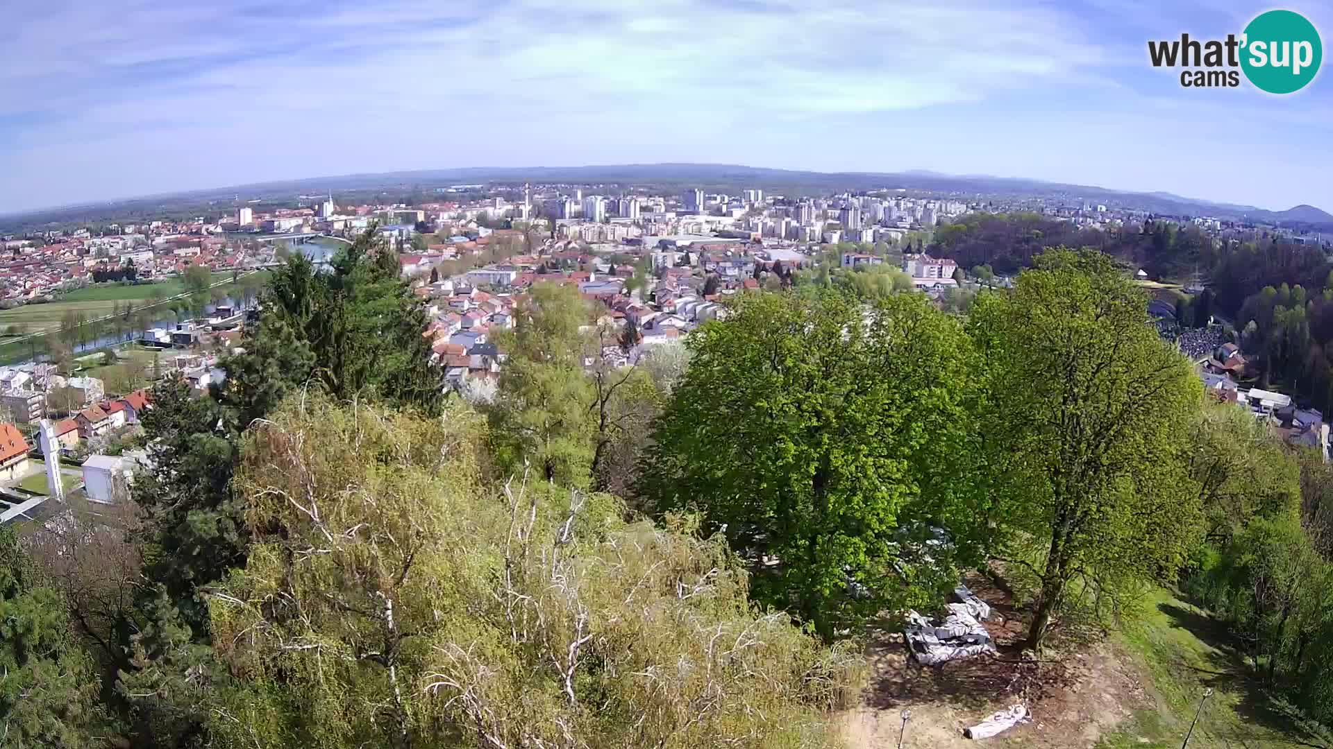 Web kamera Karlovac – Dvorac Dubovac uživo