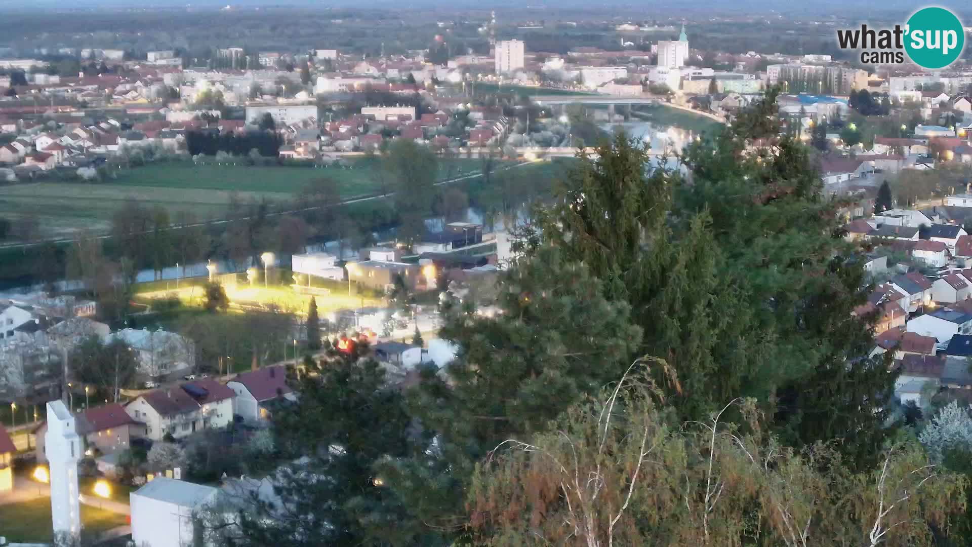 Web kamera Karlovac – Dvorac Dubovac uživo