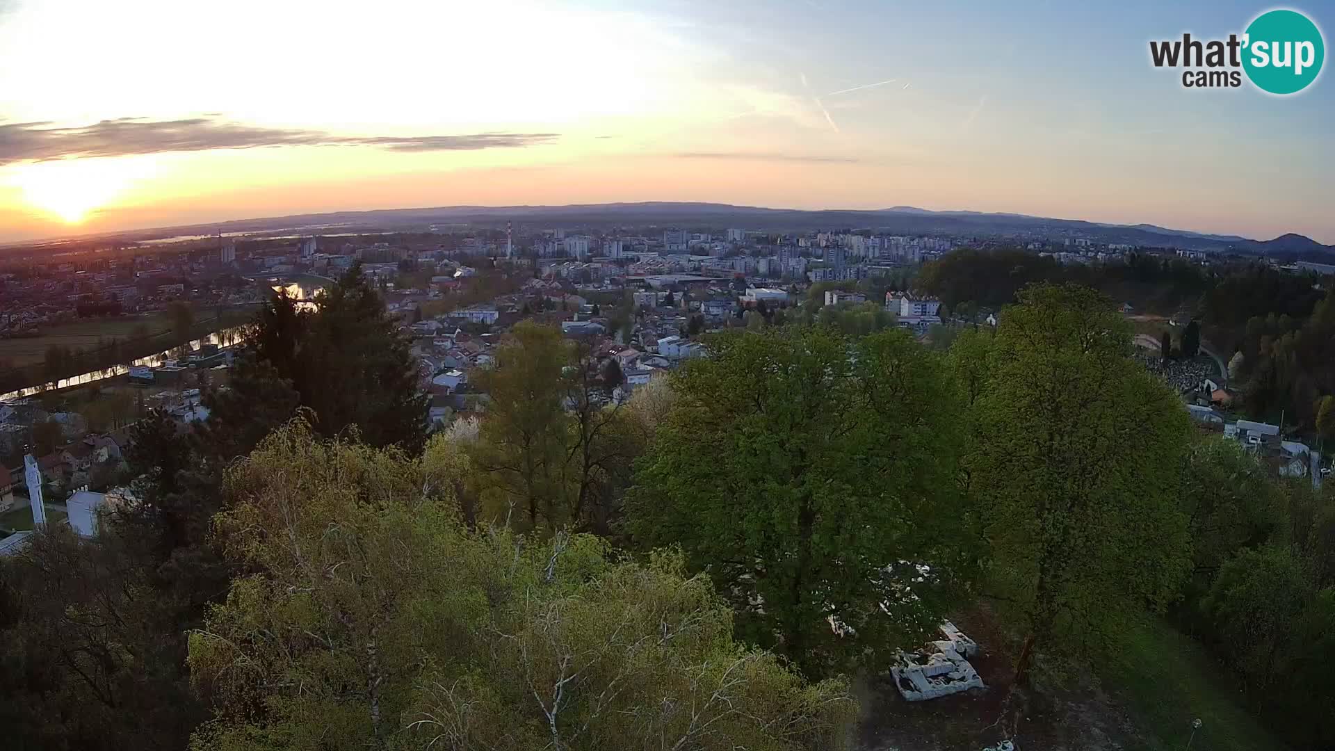 Web kamera Karlovac – Dvorac Dubovac uživo