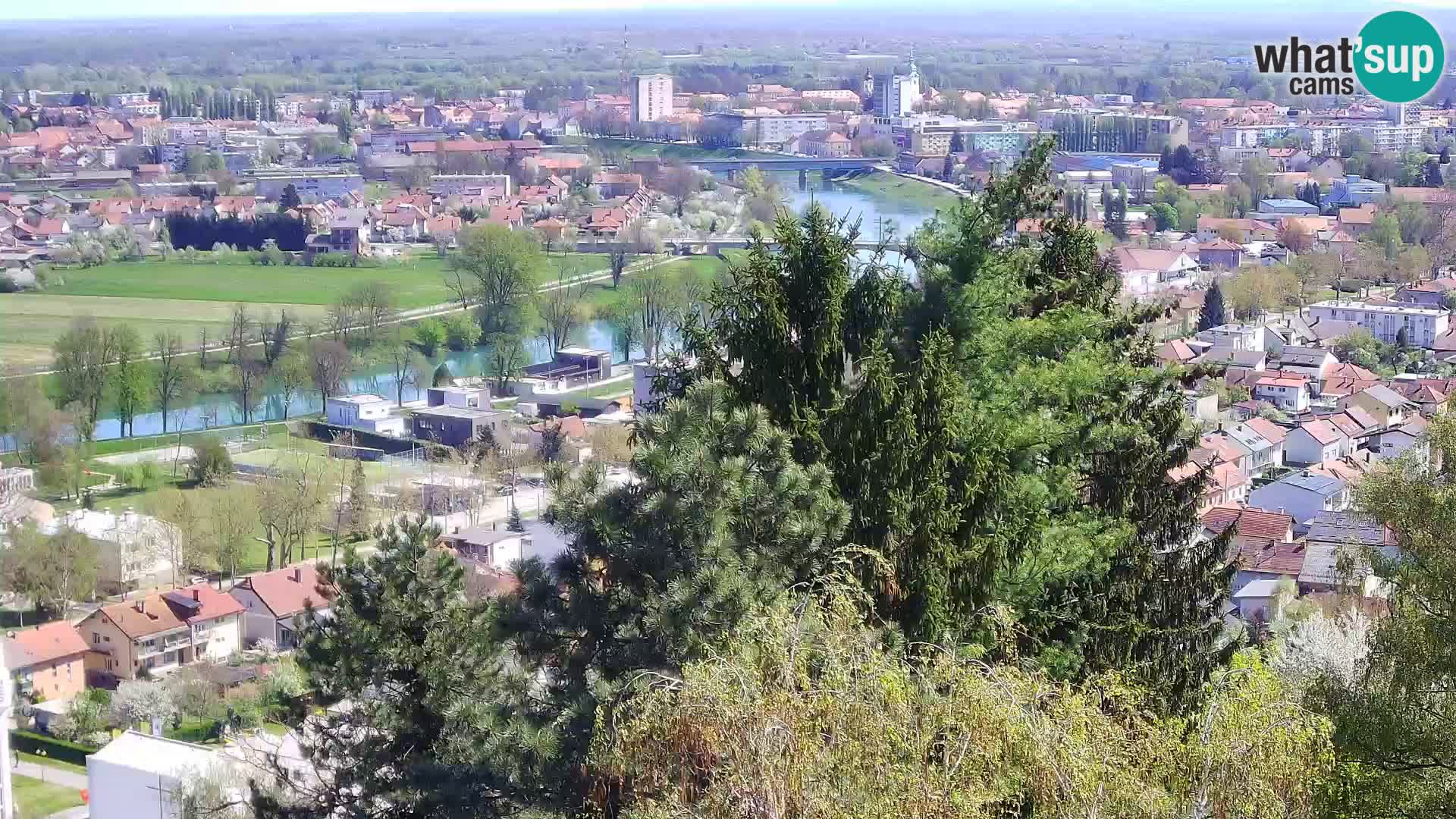 Spletna kamera Karlovac Dubovac grad – Pogled v živo na zgodovinsko znamenitost Karlovca