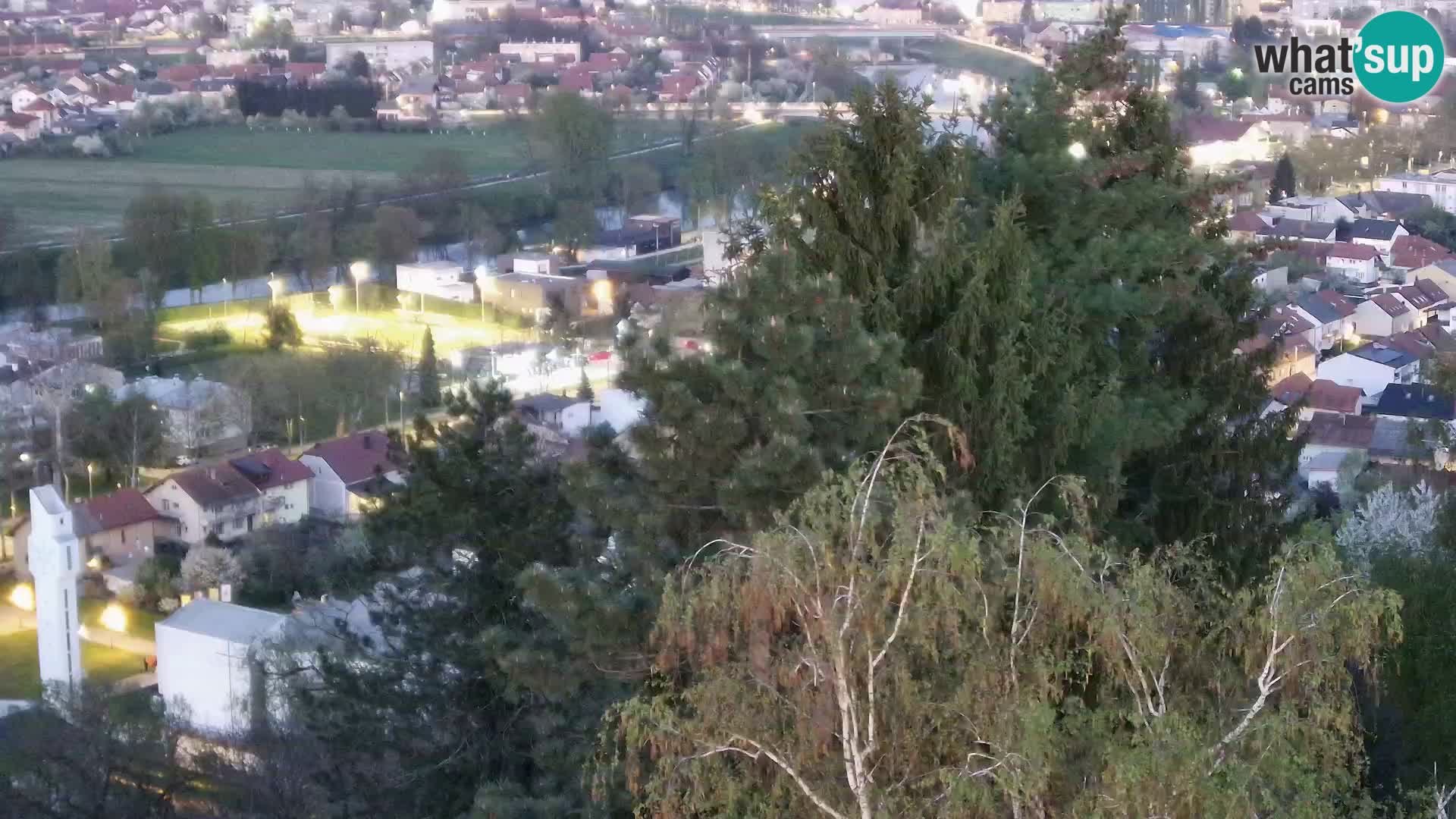 Web kamera Karlovac – Dvorac Dubovac uživo