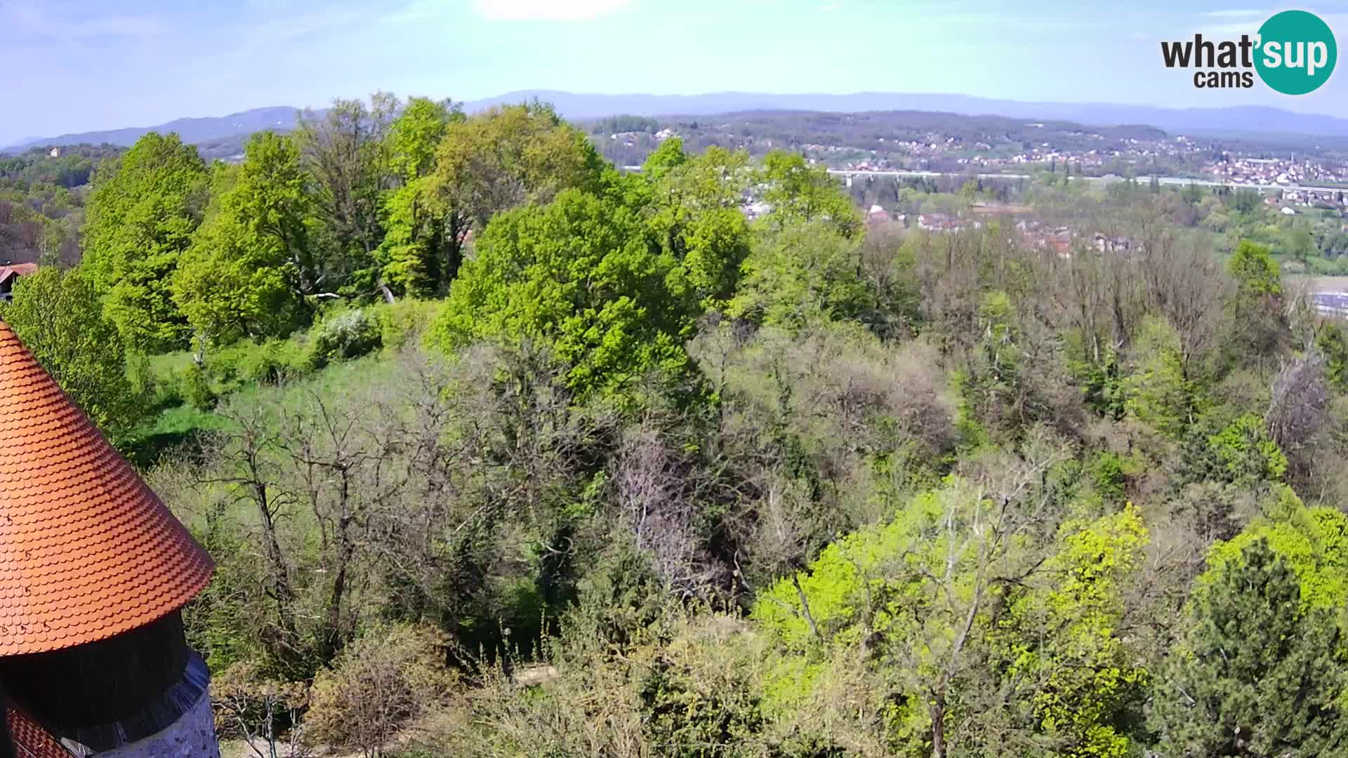Spletna kamera Karlovac Dubovac grad – Pogled v živo na zgodovinsko znamenitost Karlovca