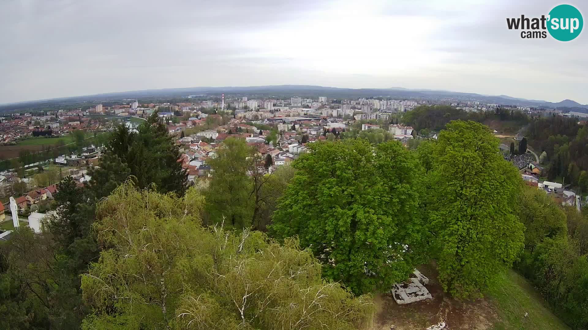 Spletna kamera Karlovac Dubovac grad – Pogled v živo na zgodovinsko znamenitost Karlovca