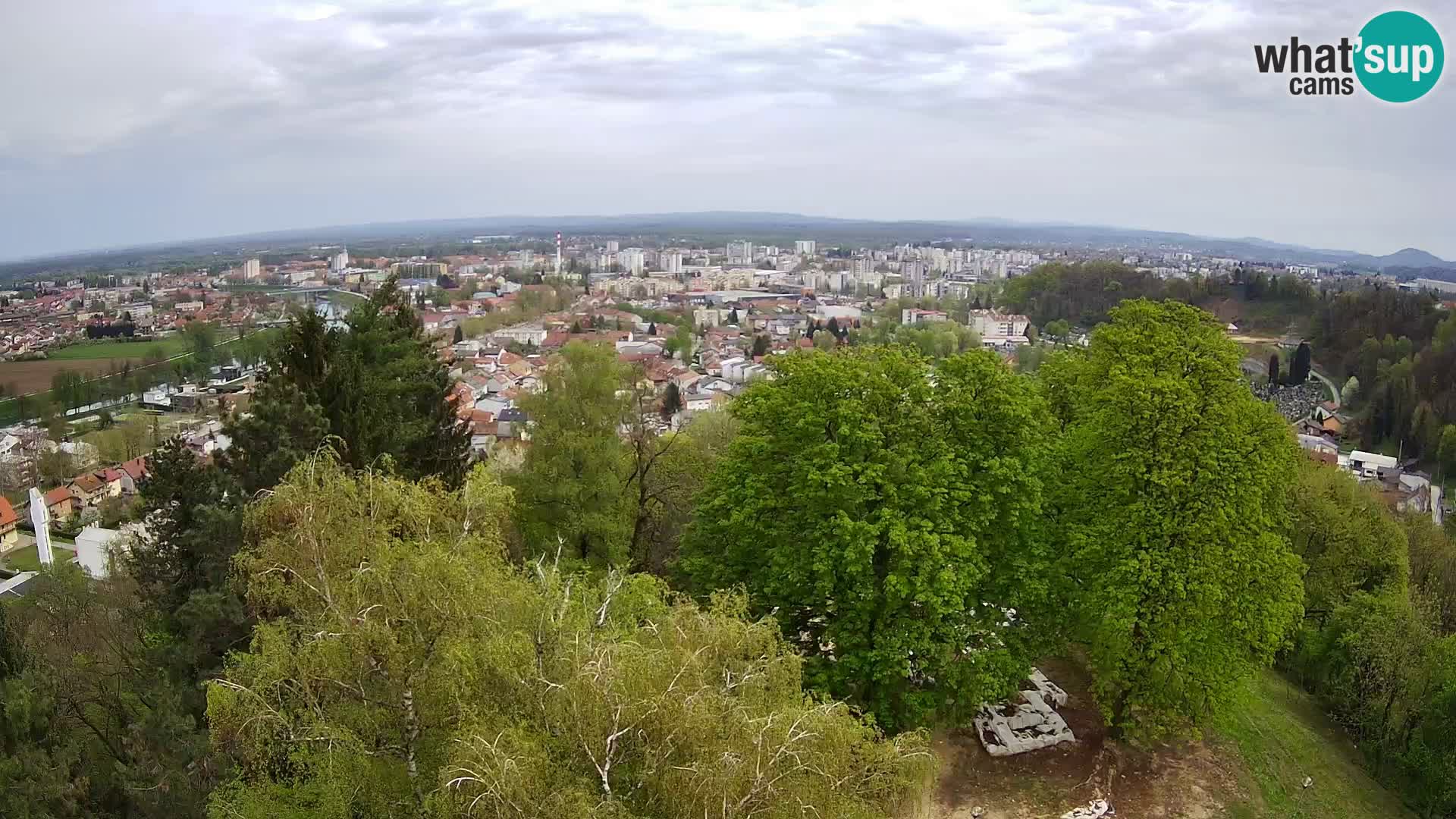 Spletna kamera Karlovac Dubovac grad – Pogled v živo na zgodovinsko znamenitost Karlovca