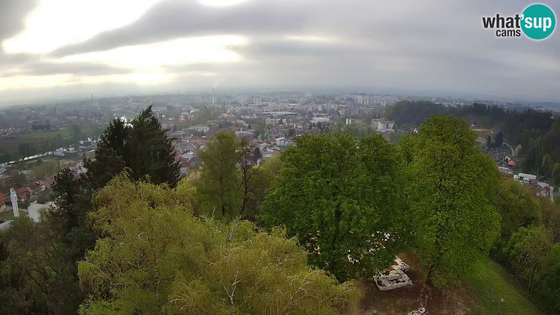 Web kamera Karlovac – Dvorac Dubovac uživo