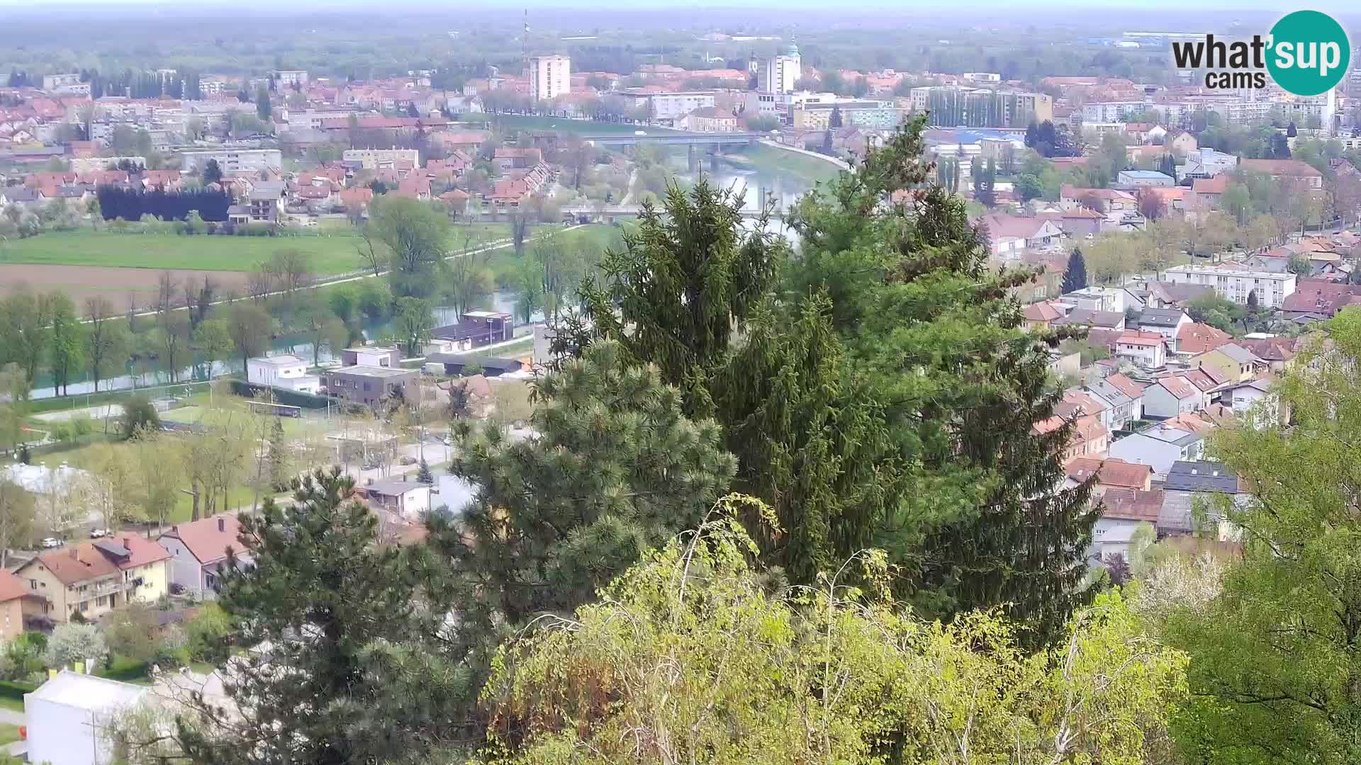 Spletna kamera Karlovac Dubovac grad – Pogled v živo na zgodovinsko znamenitost Karlovca