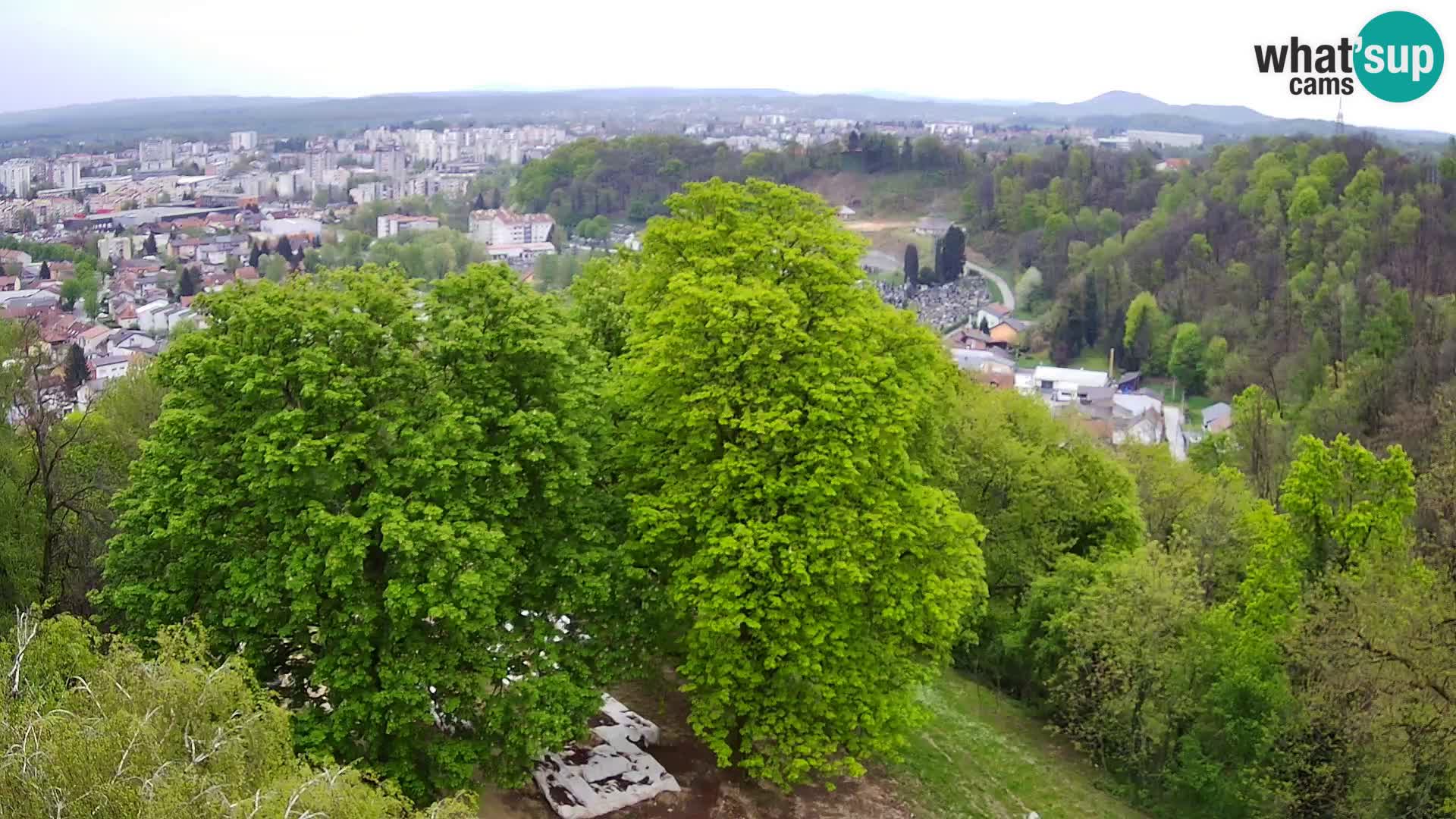 Spletna kamera Karlovac Dubovac grad – Pogled v živo na zgodovinsko znamenitost Karlovca