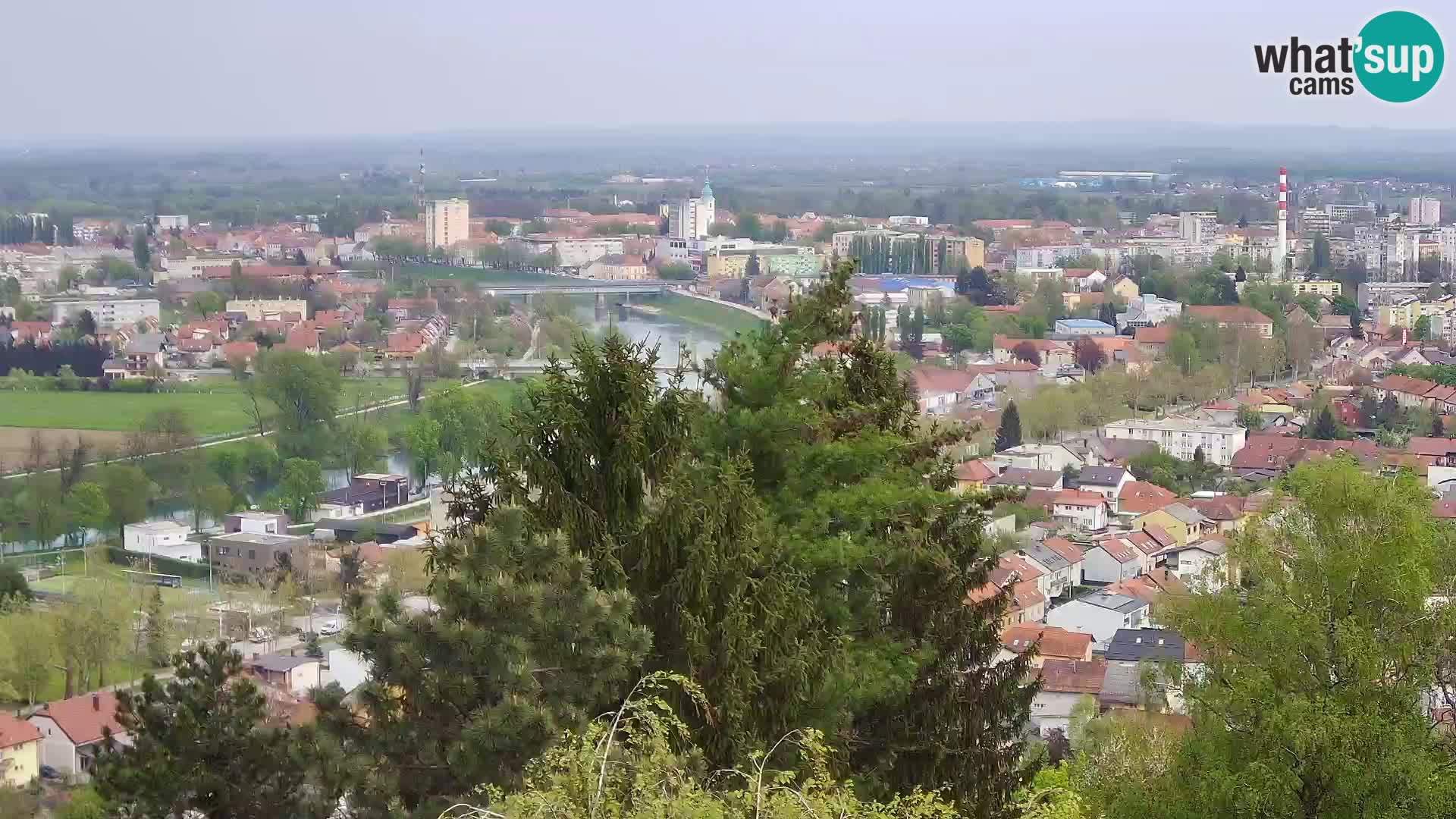 Spletna kamera Karlovac Dubovac grad – Pogled v živo na zgodovinsko znamenitost Karlovca