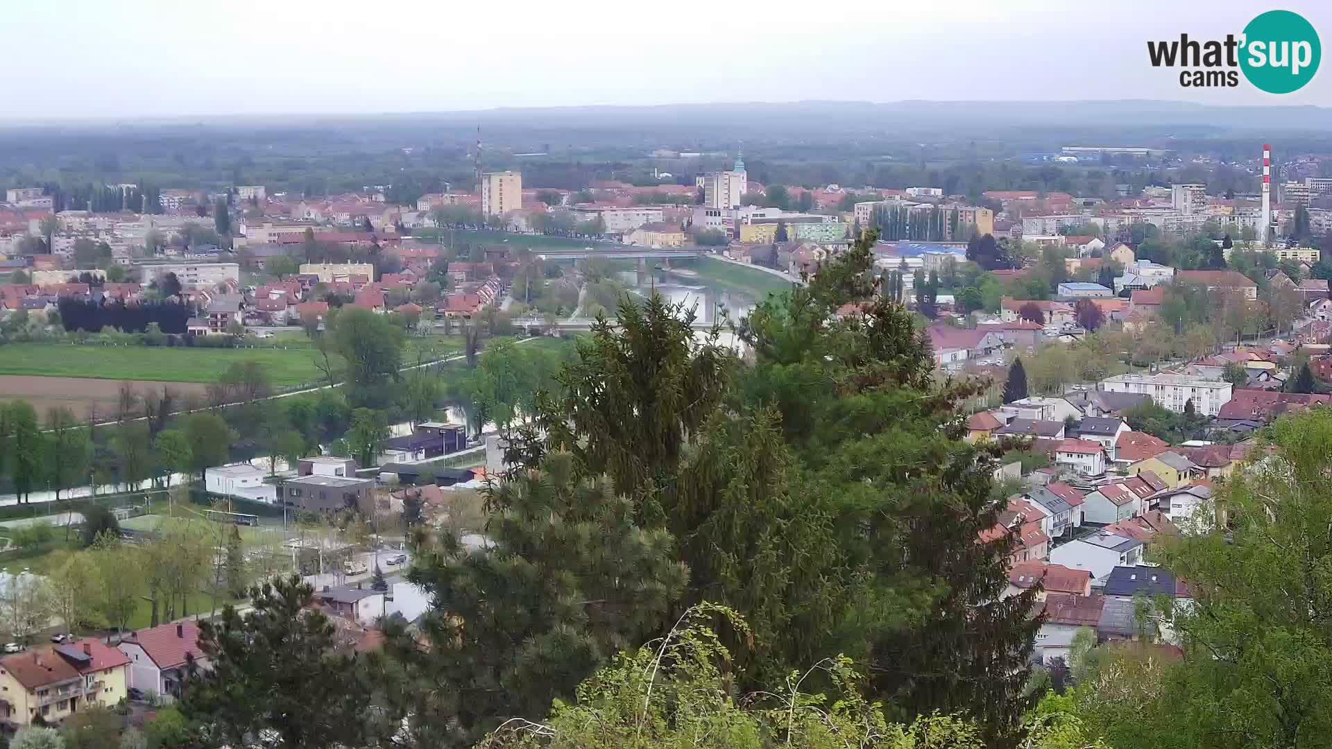 Spletna kamera Karlovac Dubovac grad – Pogled v živo na zgodovinsko znamenitost Karlovca