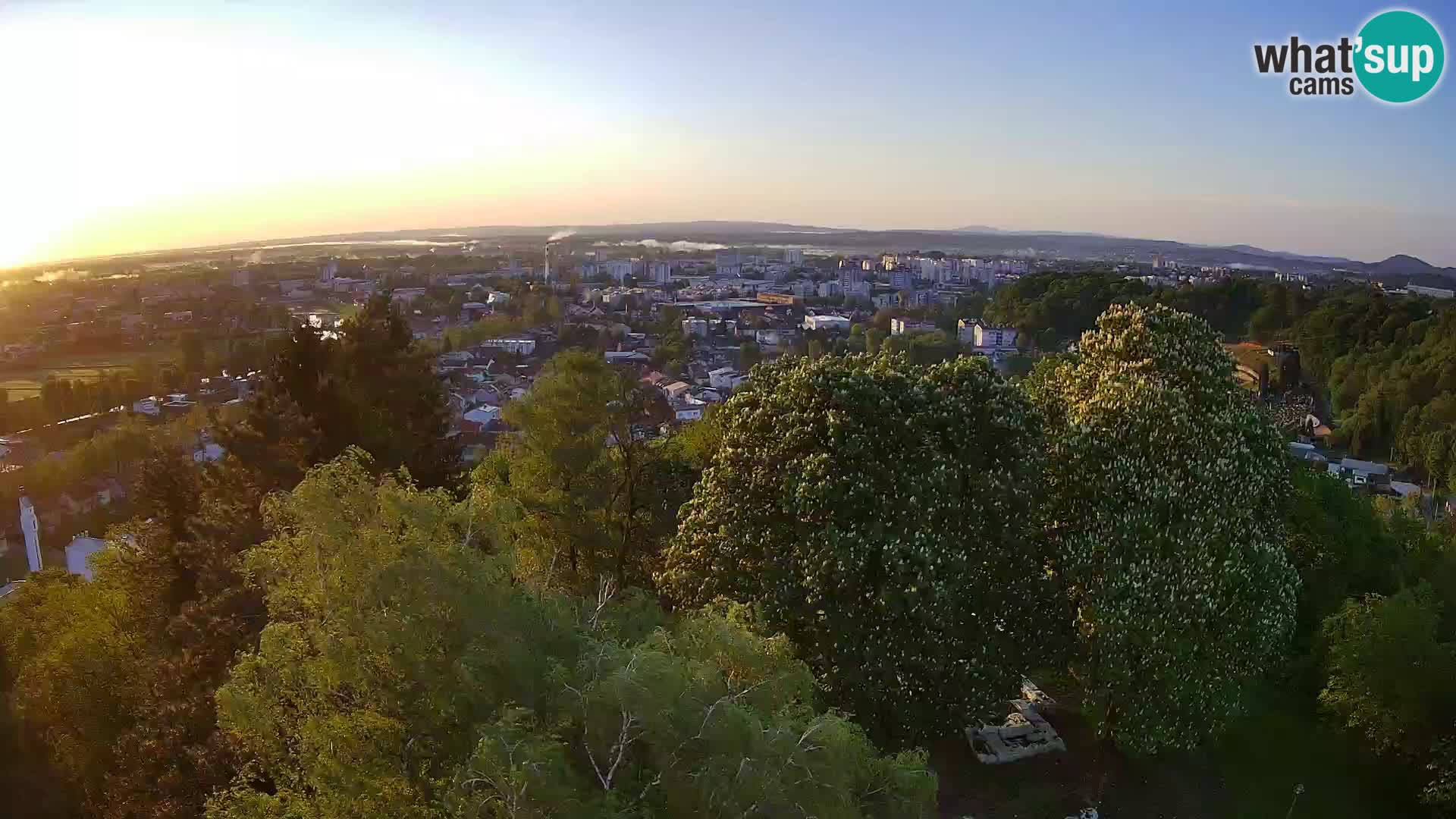 Web kamera Karlovac – Dvorac Dubovac uživo