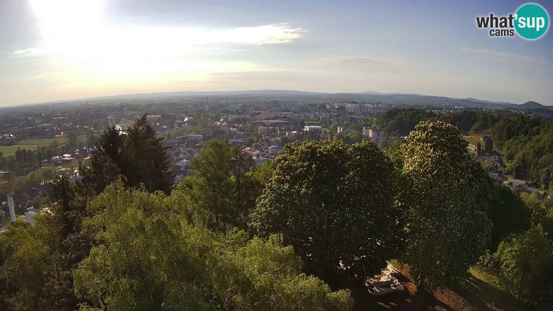 Web kamera Karlovac – Dvorac Dubovac uživo