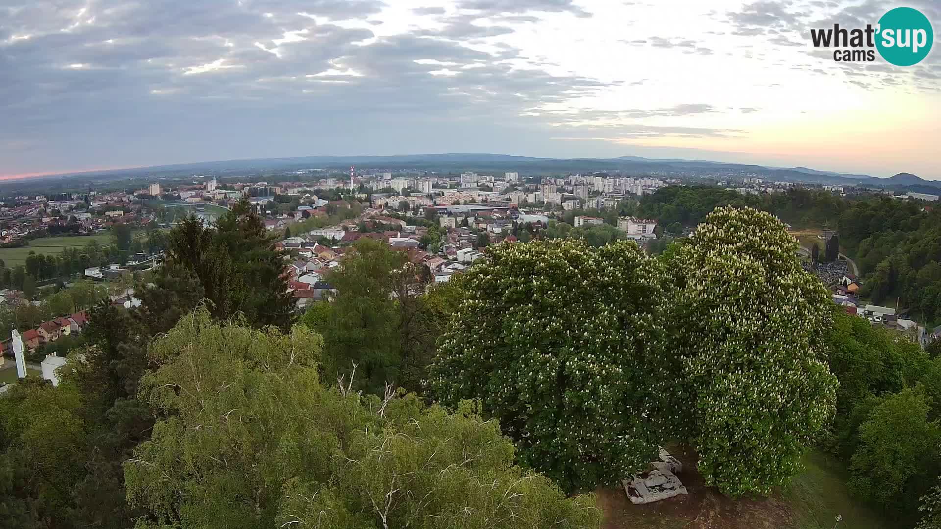 Web kamera Karlovac – Dvorac Dubovac uživo