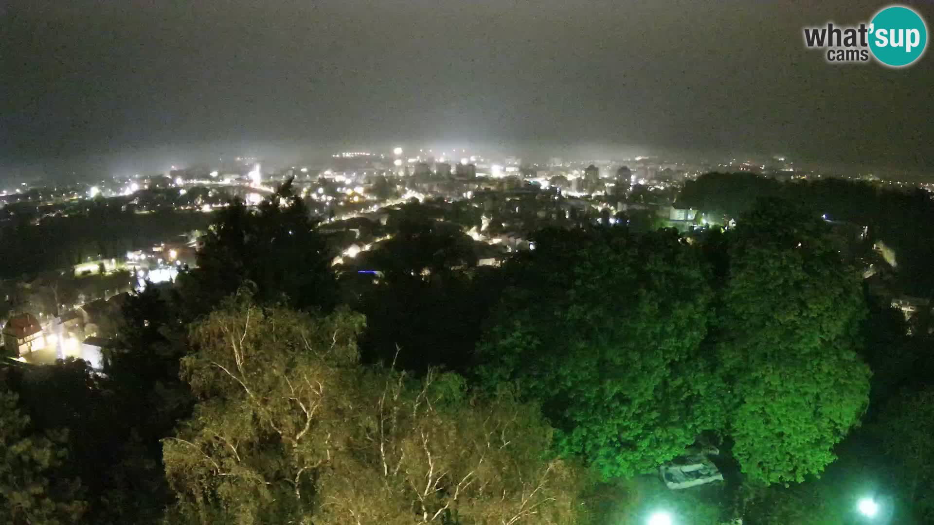 Spletna kamera Karlovac Dubovac grad – Pogled v živo na zgodovinsko znamenitost Karlovca