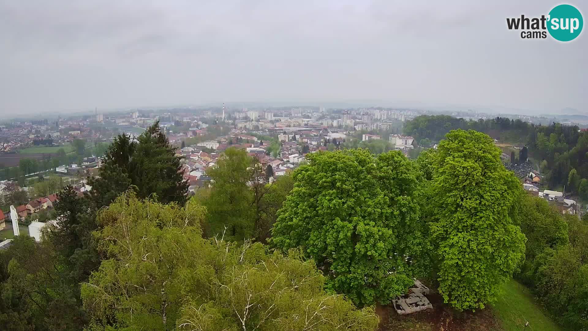 Spletna kamera Karlovac Dubovac grad – Pogled v živo na zgodovinsko znamenitost Karlovca