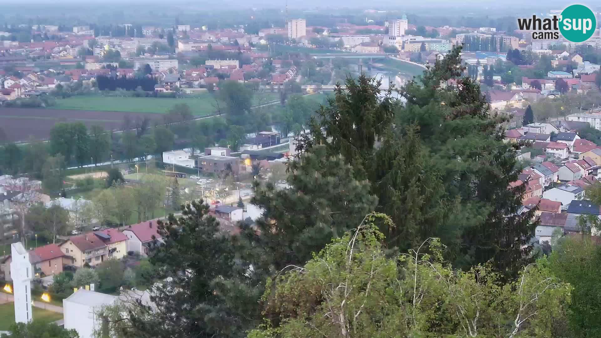 Web kamera Karlovac – Dvorac Dubovac uživo