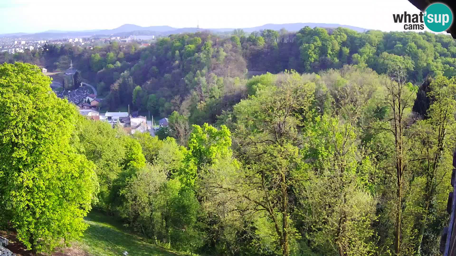 Spletna kamera Karlovac Dubovac grad – Pogled v živo na zgodovinsko znamenitost Karlovca